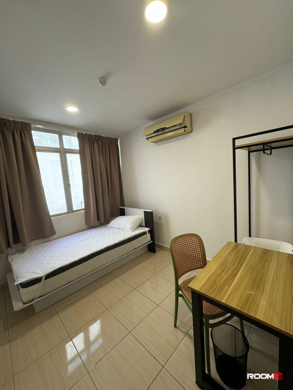 Ramadan Promo 🕌 Near The Mines Mall 🚗 Room + Private Toilet at Seri Kembangan