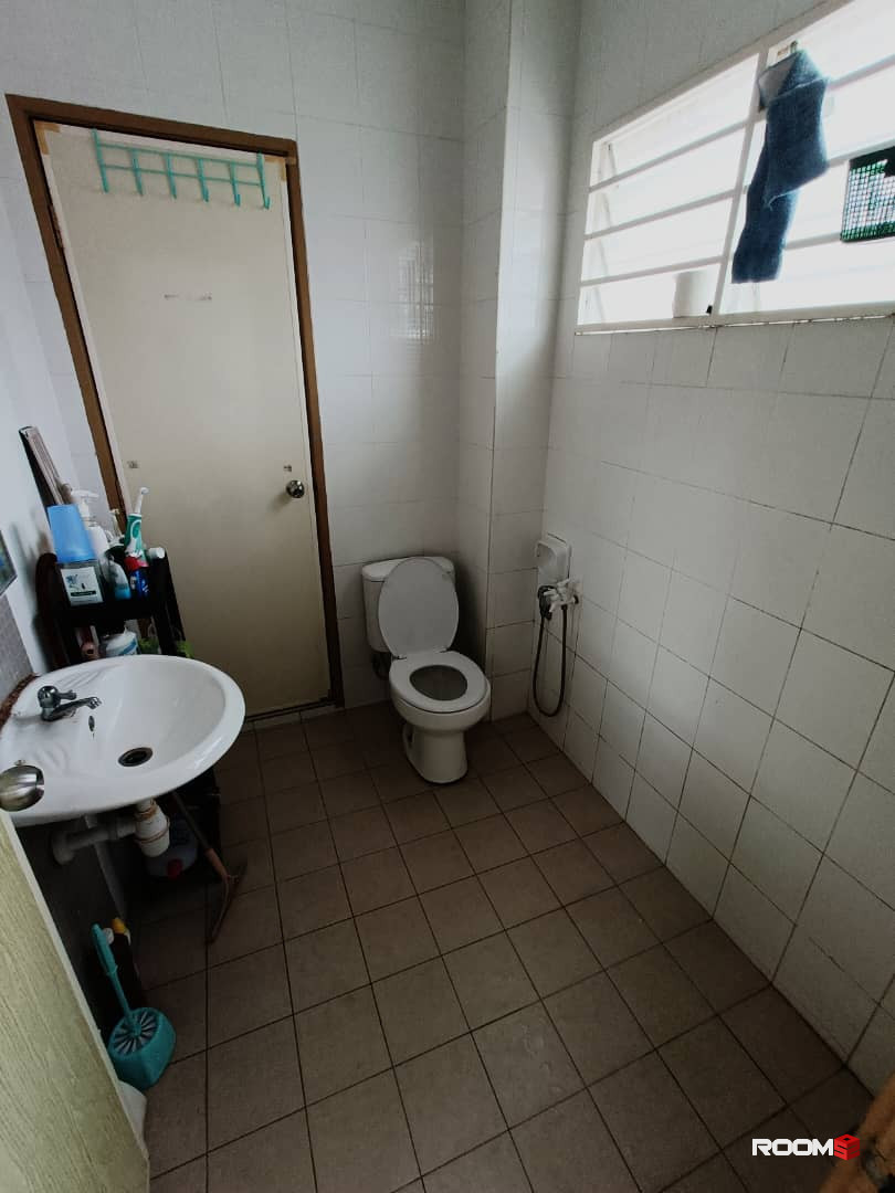 Ramadan Promo 🕌 Room for Rent + Air-Cond at Setia Alam near Setia City Mall, Taipan