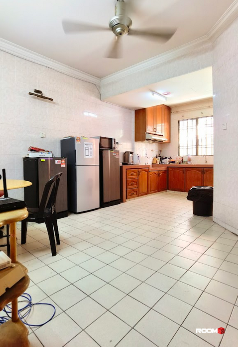 🔥Zero Deposit🌈LRT Taman Bahagia/SS2 Night Market/The Starling/3 Damansara Jaya✨Middle Room+Aircon@SS2, Petaling Jaya