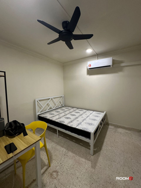 Room Near LRT Taman Bahagia - Single Female Room at SS2