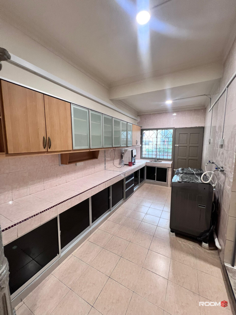 🐇 SS2 house FEMALE ONLY original room for rent 🐇