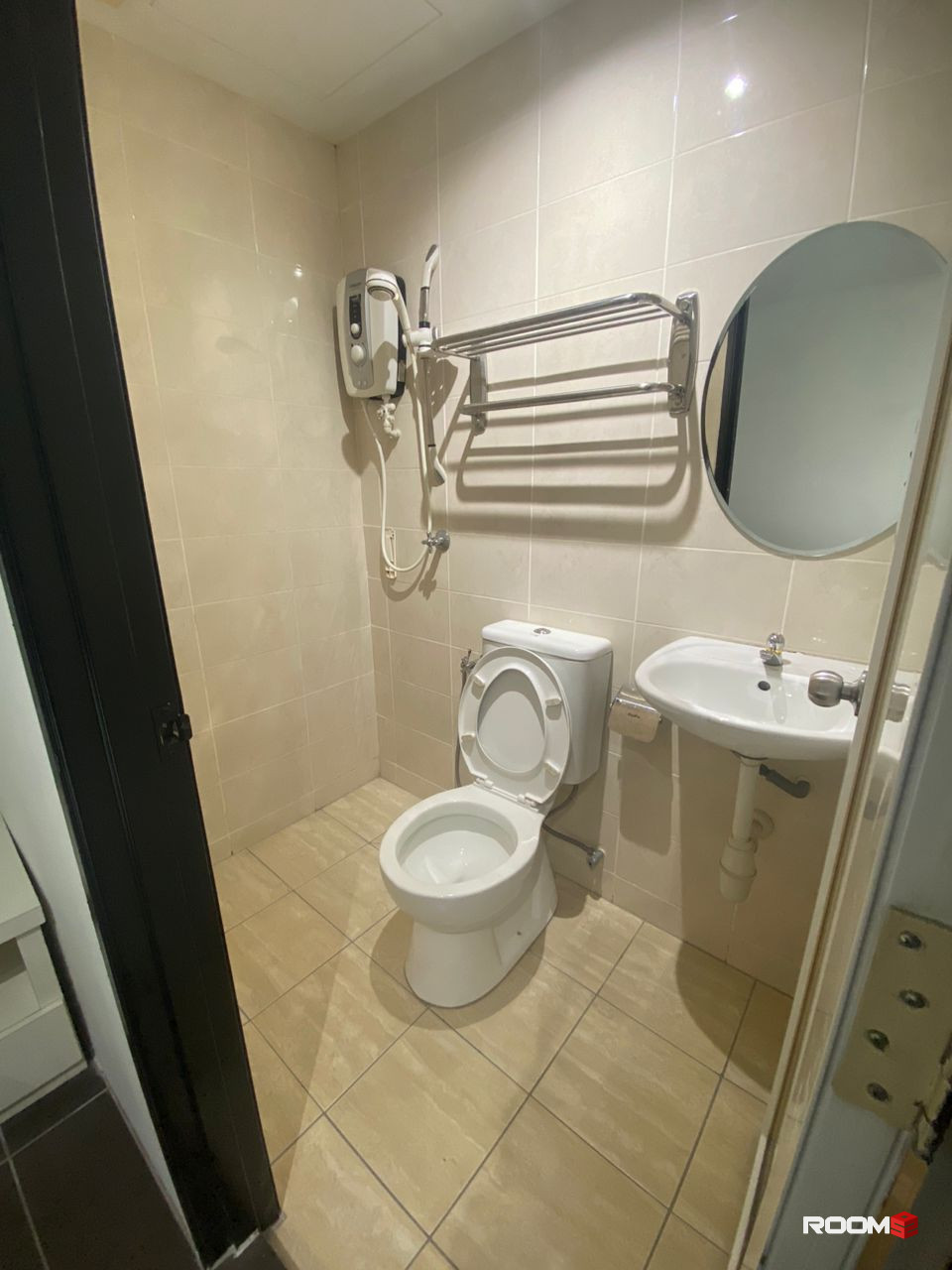 Bilik Sewa near IKEA Damansara 🚂 attach Private Toilet at Damansara Perdana