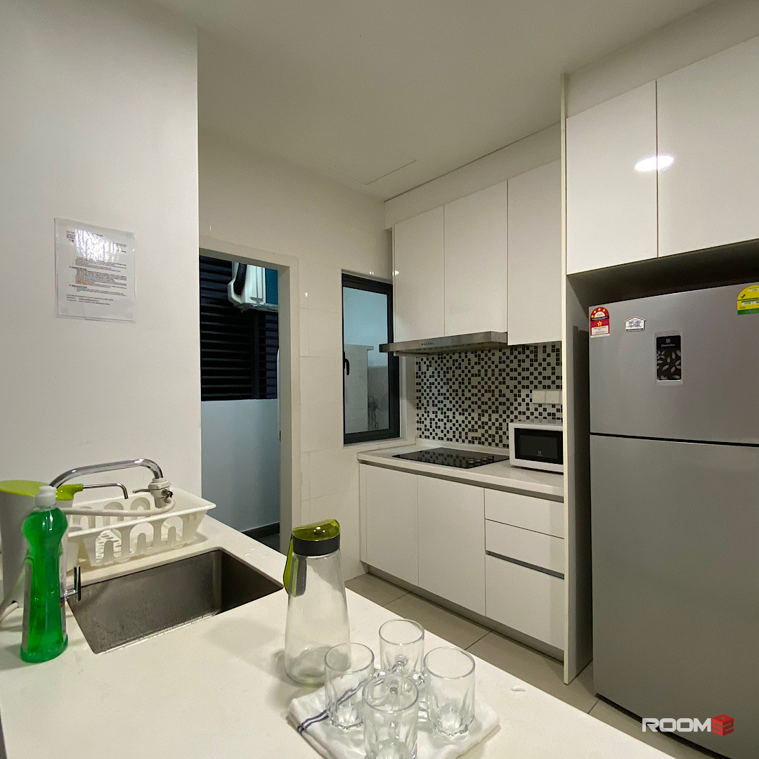 2 min to UOW KDU 👨‍🎓Premium Shared Room 🤩 FREE Cleaning @ Utropolis Glenmarie