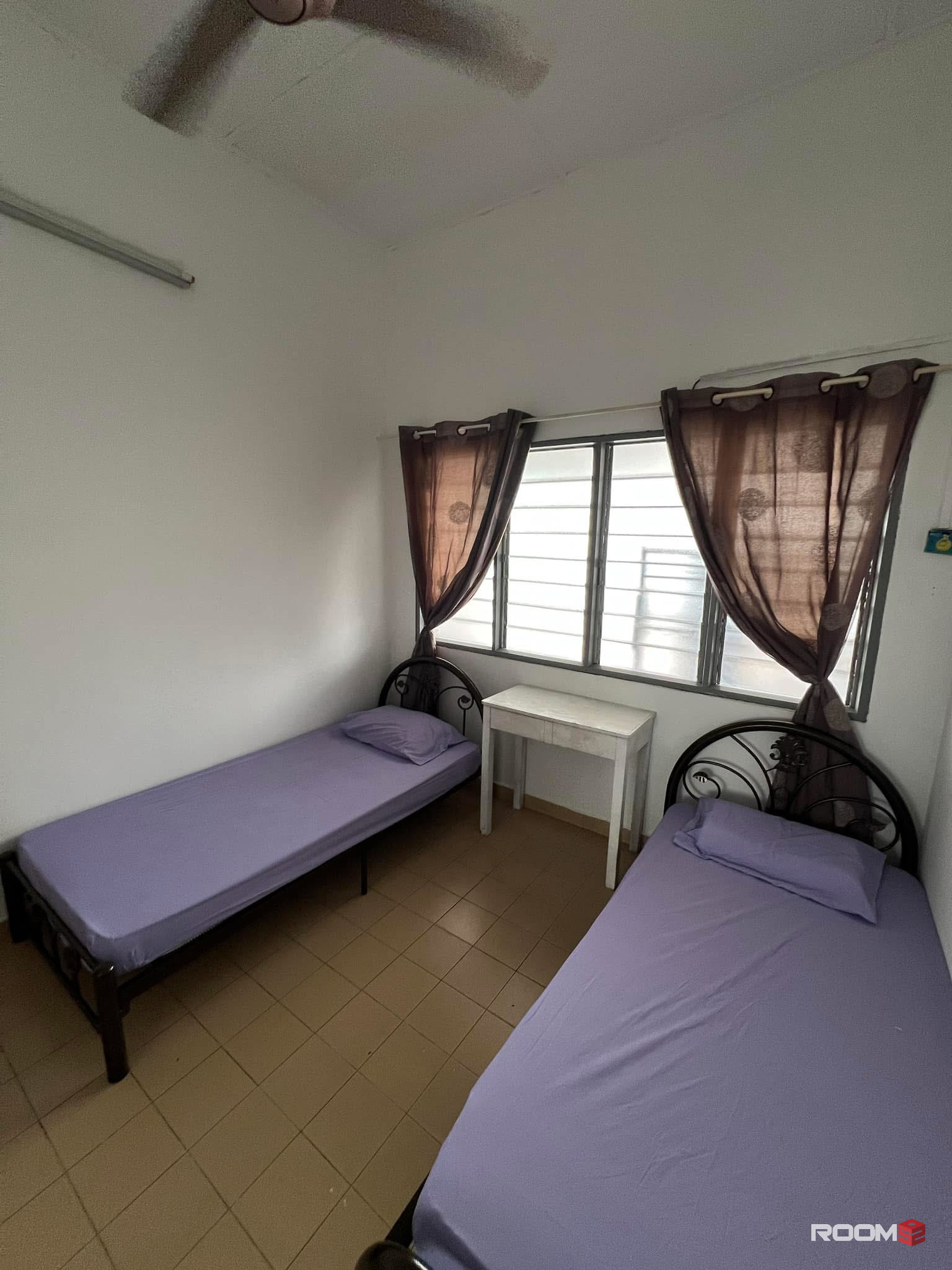 Bilik sewa Kajang Taman Sg Chua (jalan kaki MRT Stadium)