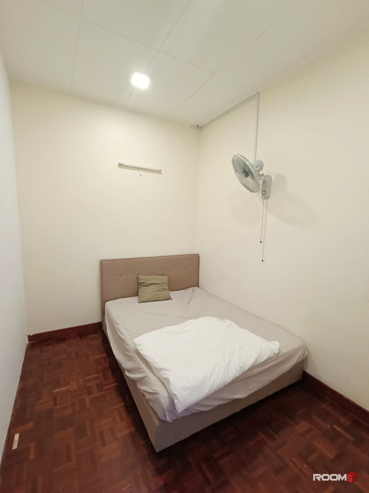 💥ZER0️⃣ deposit middle room Near to 1Utama🤡