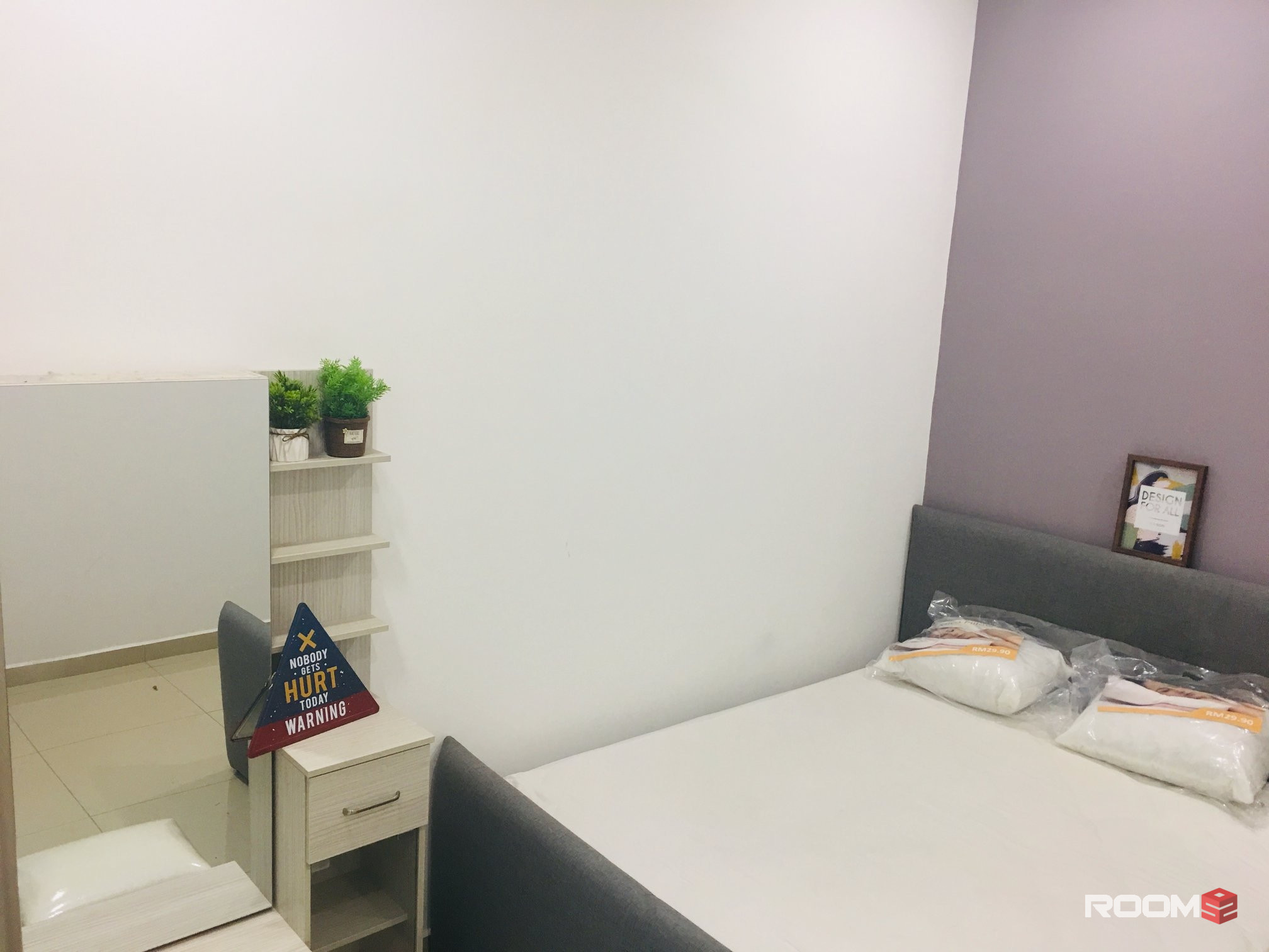 Fully Furnished Middle Room at Bandar Sri Sendayan, Sendayan (Attached Bathroom)