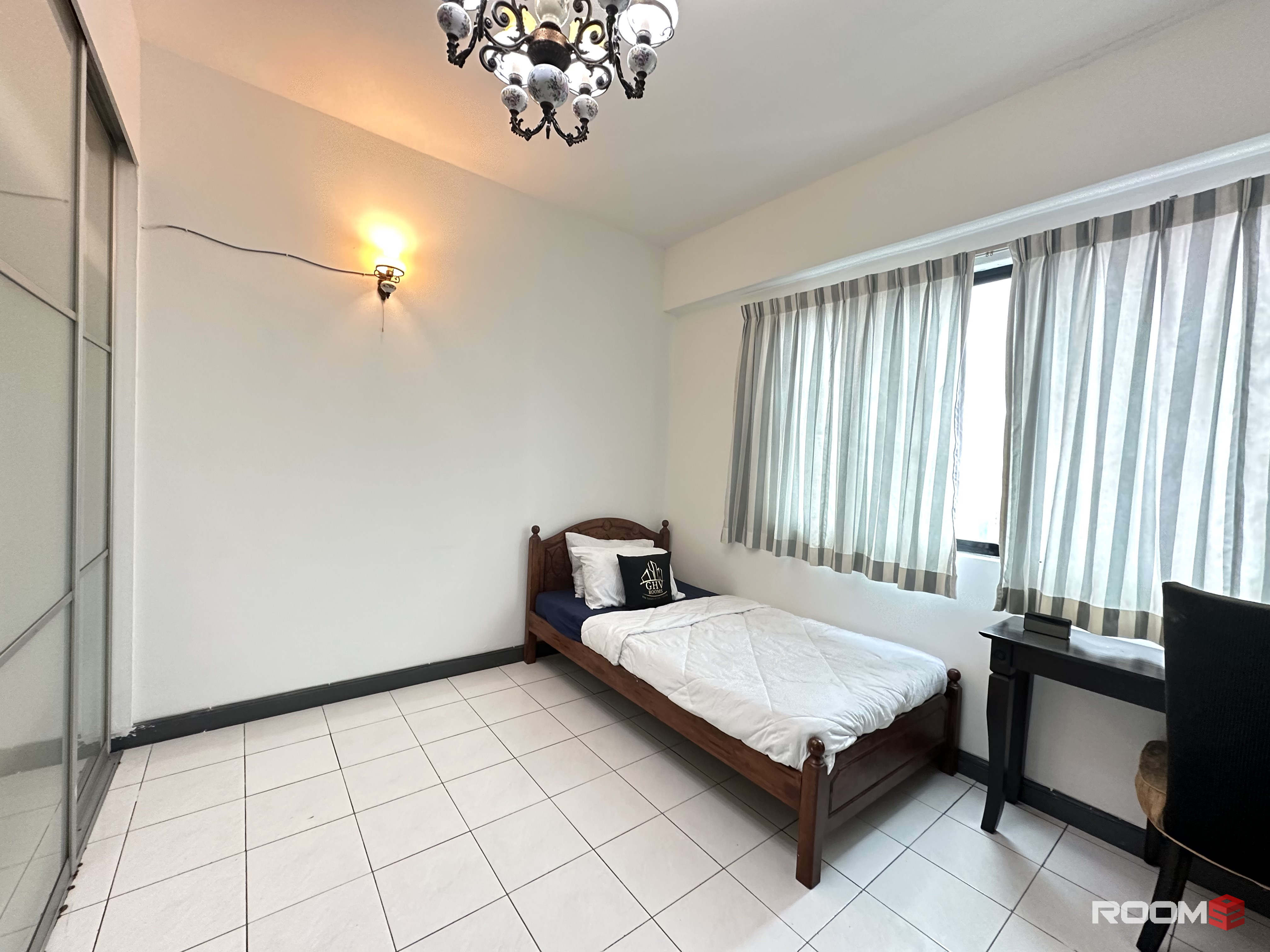 ZERO DEPOSIT✅🔥ROOMS RENTAL Only 1 mins walk to LRT PWTC Station & Sunway Putra Mall [KL City Centre Area] 🚄 🏤