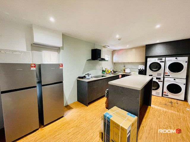 Co Living Room For Rent At Damansara Perdana