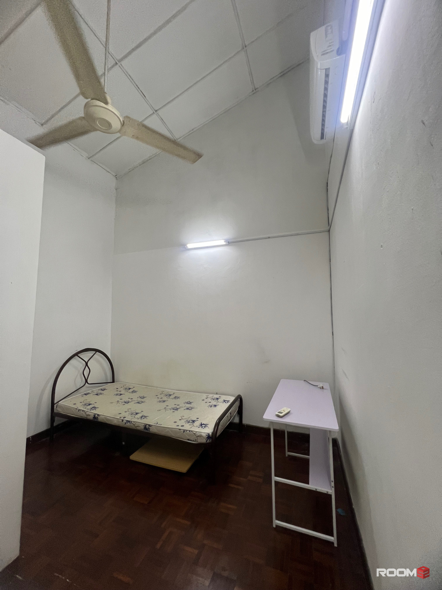 Single Room for Rent at SS2,PETALING JAYA with Free WiFi 📱