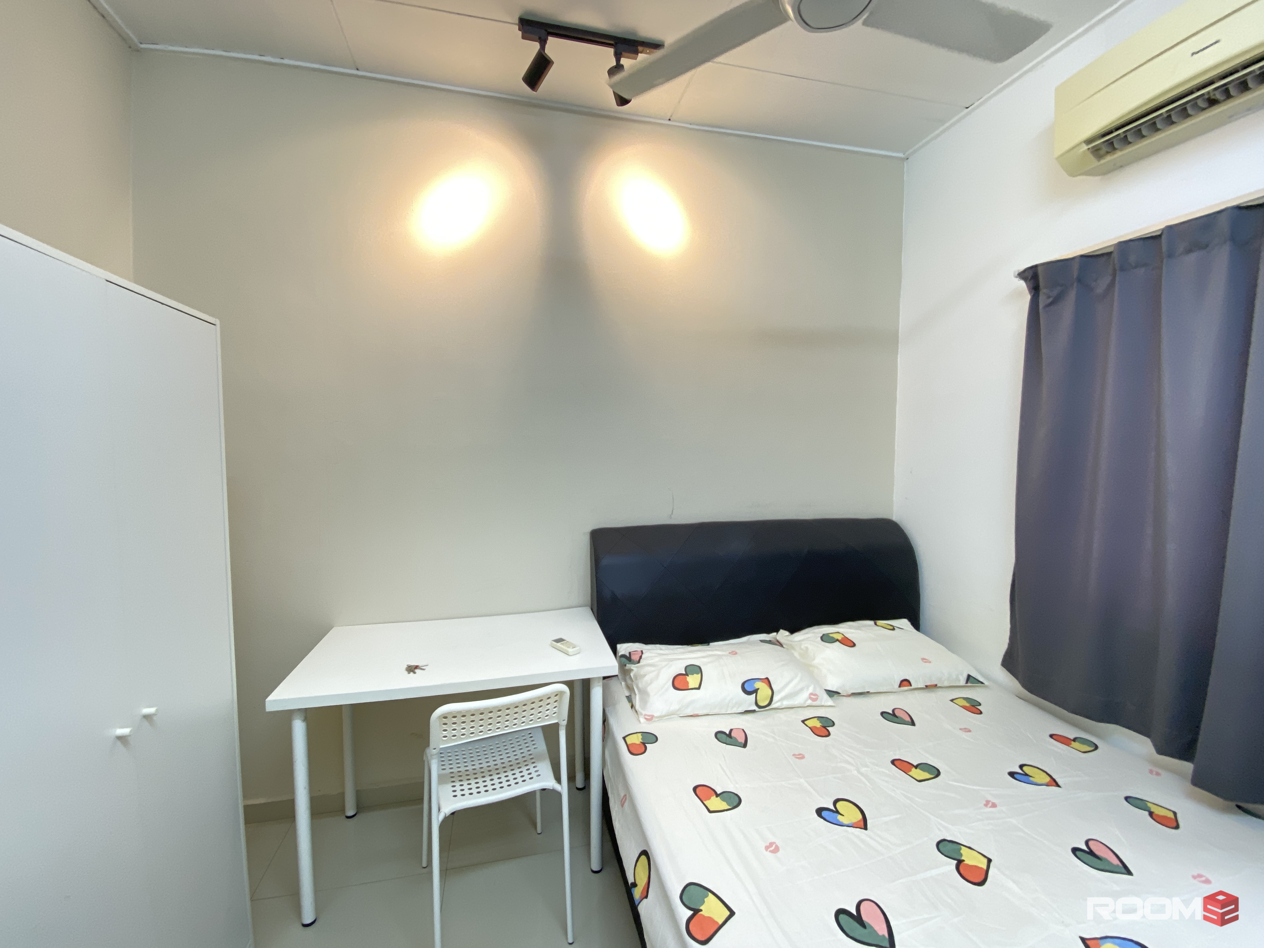 CNY Promo!!! Fully furnished middle room walking to PFCC and Setiawalk Puchong