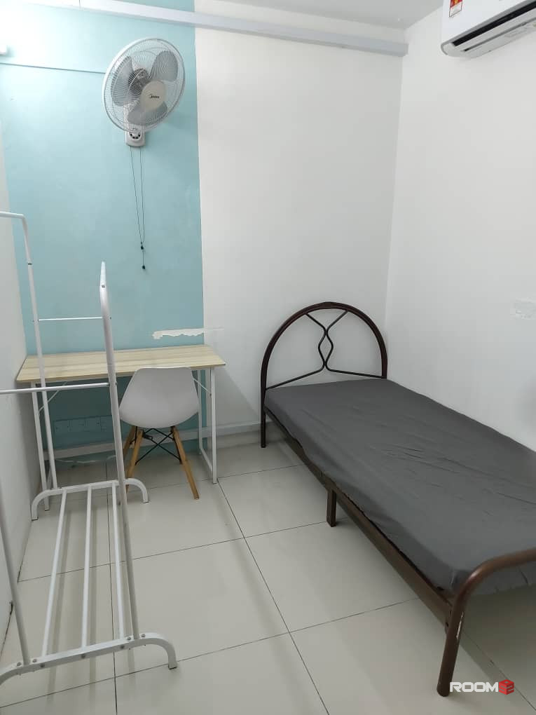FEMALE UNIT📲 NEARBY LRT KELANA JAYA🚝 AT PETALING JAYA