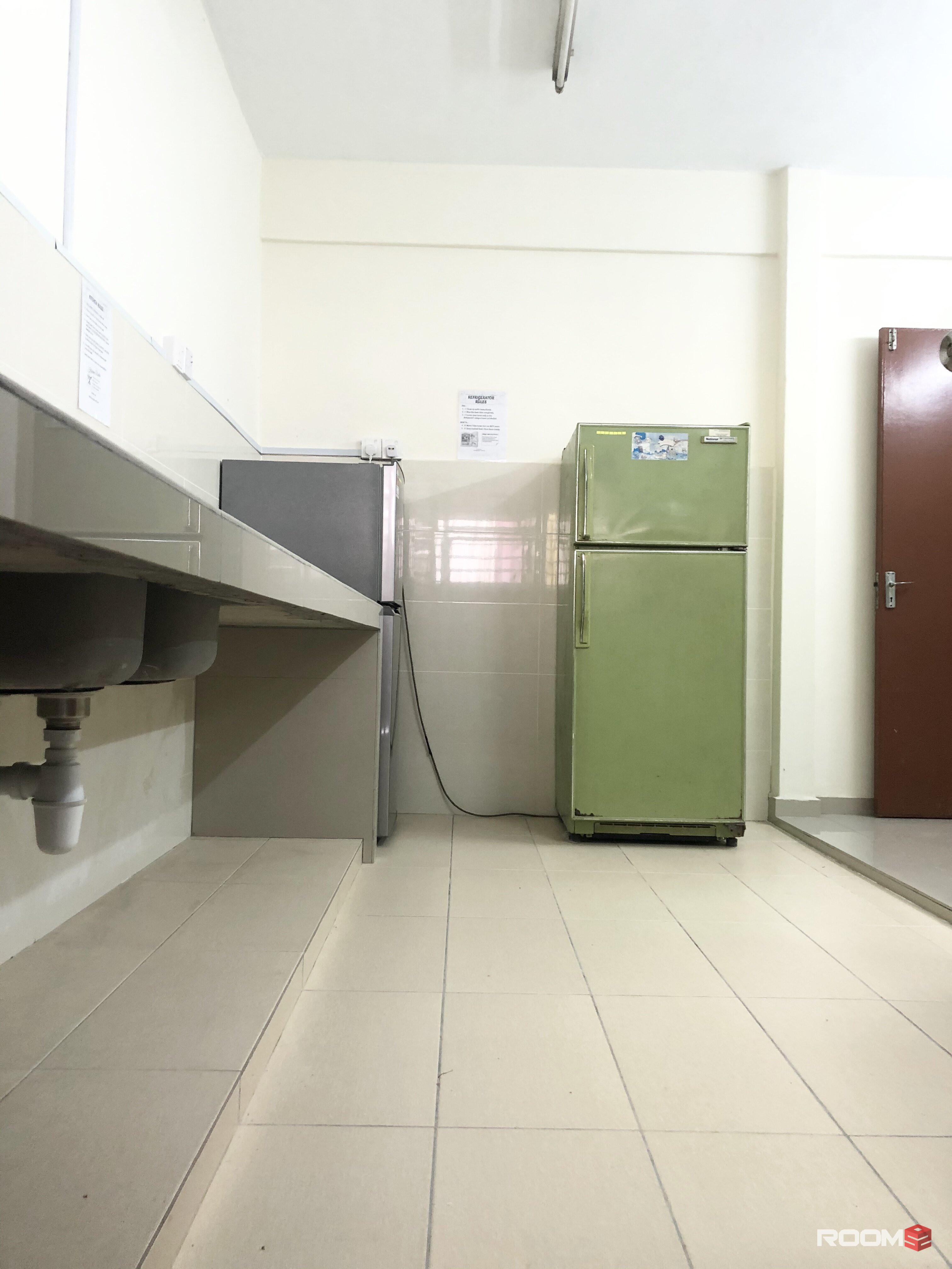One month deposit ✨ Single Room at Taman Seri Jaromas, Jenjarom