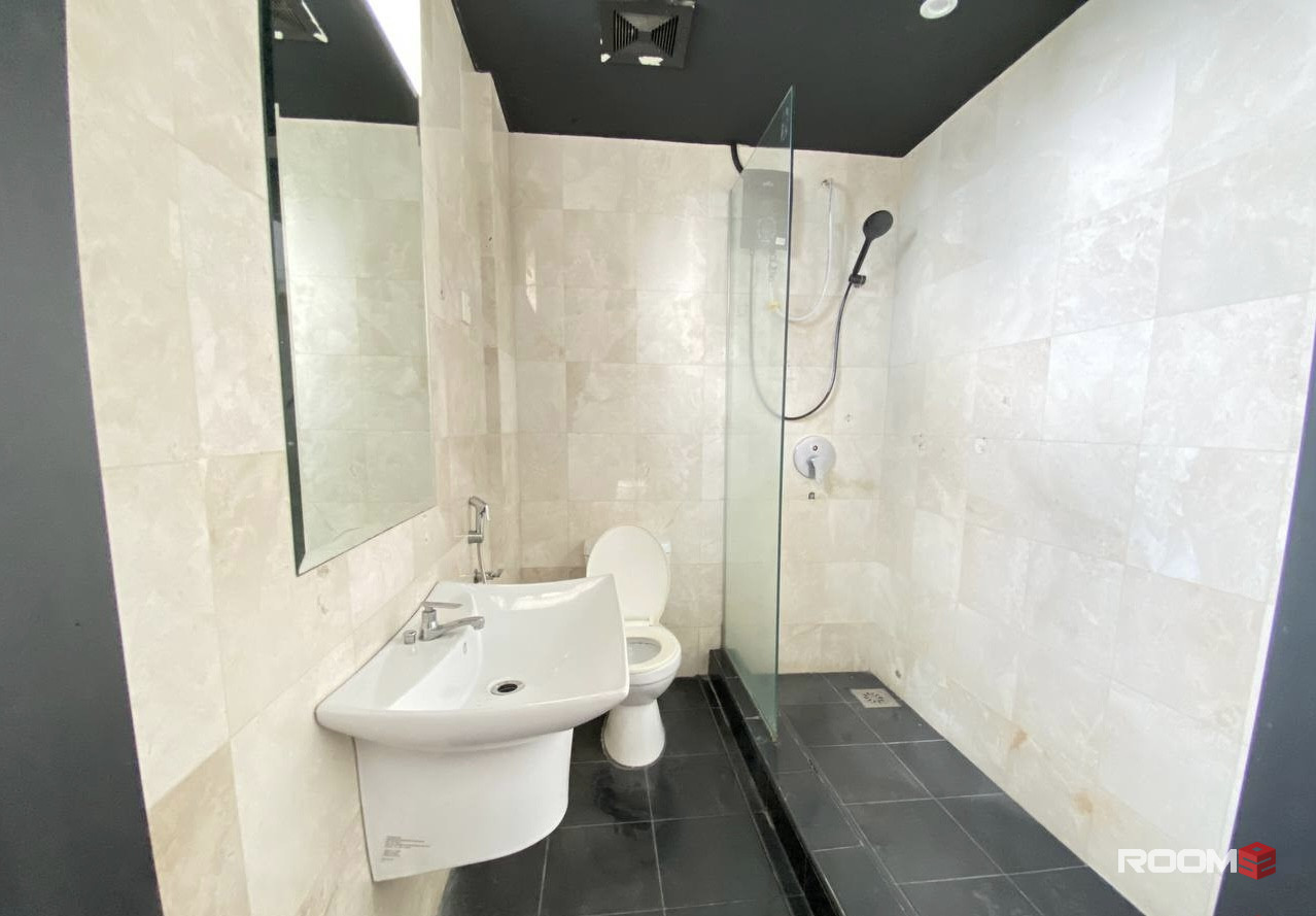 Near MRT Imbi & Times Square🚂 Furnished Room for Rent @ Bukit Bintang 📍