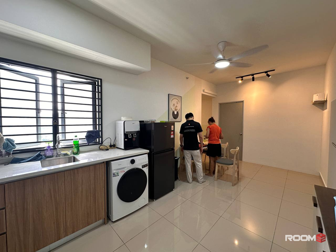 Fully Furnished Middle Room for Rent @ M Luna, Kepong
