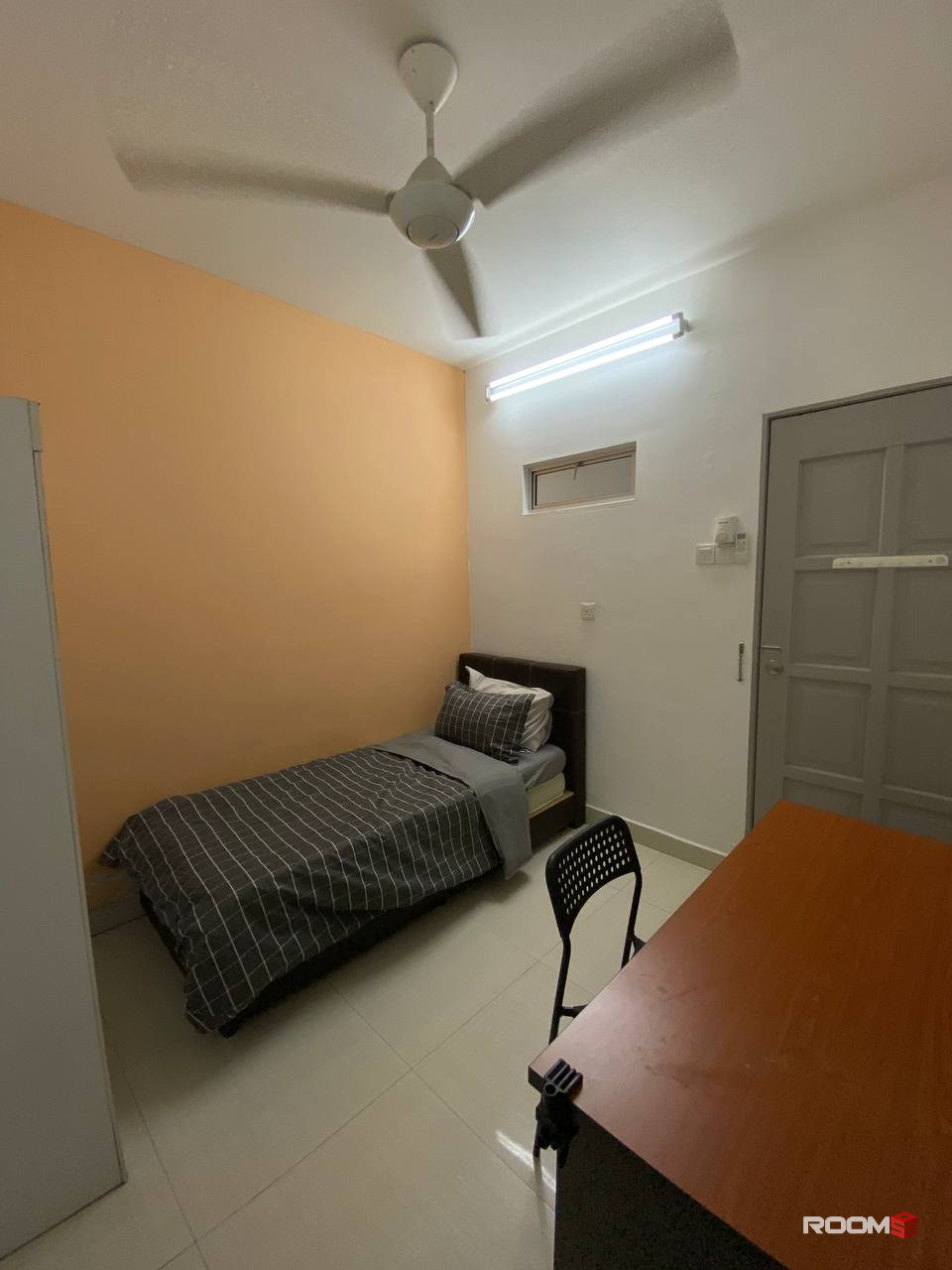 Cosy Single Room w Private Bathroom ✅ Air Con & Fan ❄️ Included @ PJS7, Bandar Sunway