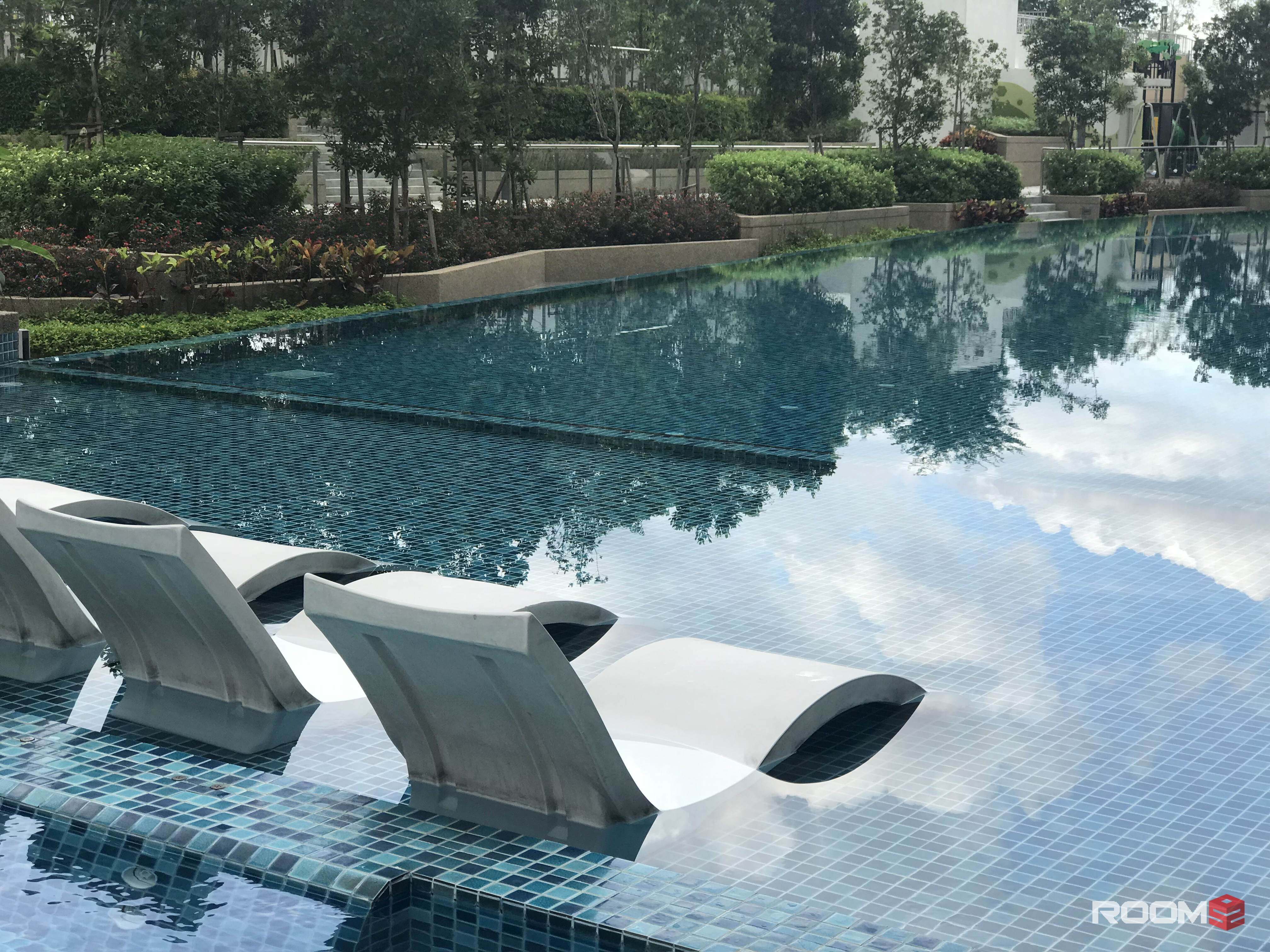 Hot Unit Fully Furnished Master Room Bathroom Attached 双威镇公寓大房出租