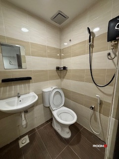 Hotel Room For Long Term Rent At Jalan Besar, Seri kembangan. Walking Distance To Serdang Jaya MRT Station