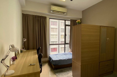 FEMALE 🙋‍♀️ Shared Room w Privacy 🤩 and Air Con & Fan @ Utropolis Glenmarie