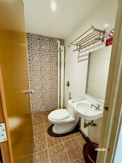 Room For Rent Nearby Atria Mall