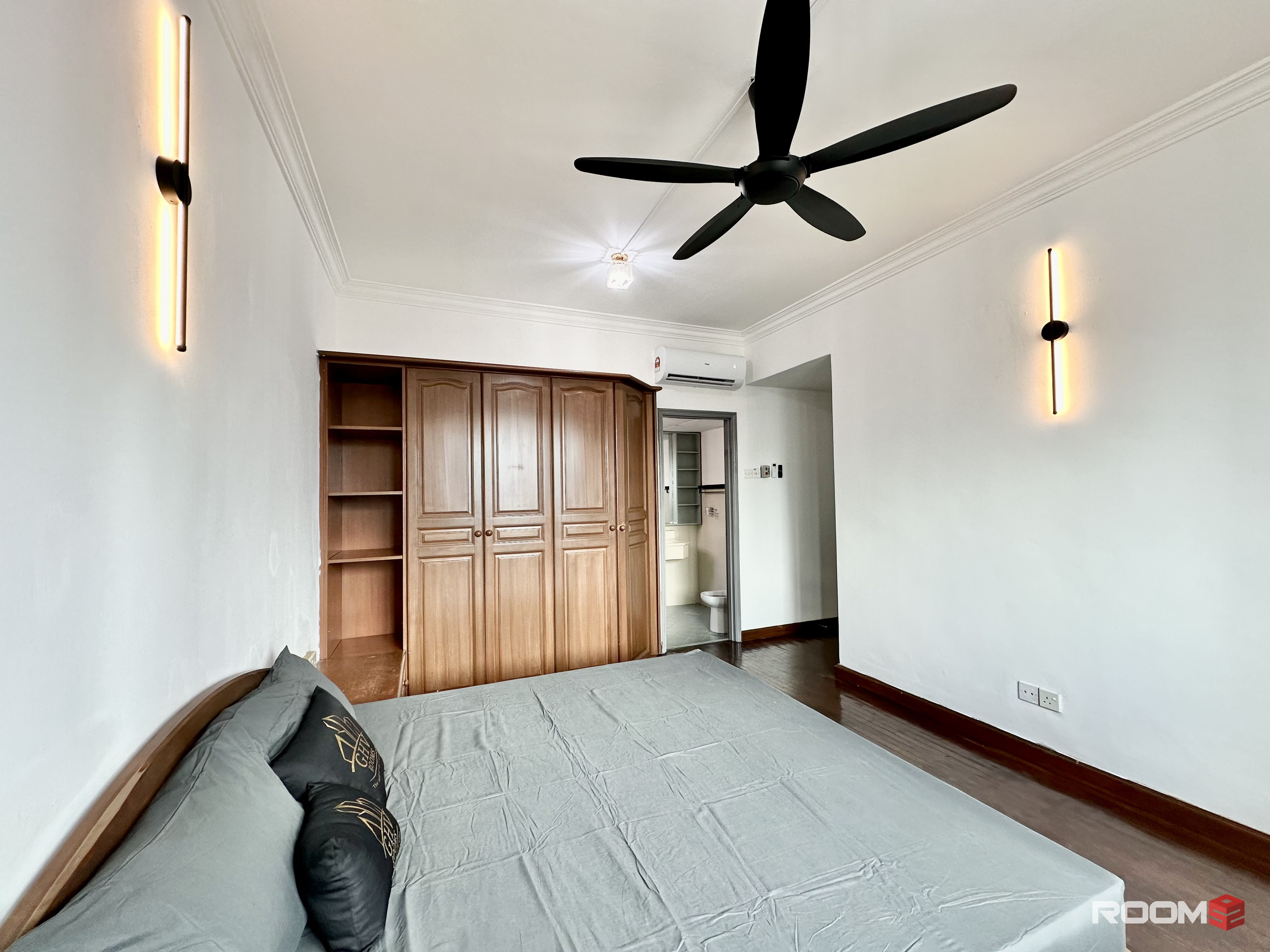 ZERO DEPOSIT✅🔥 [NEW FEMALE MASTER ROOM]Only 1 mins walk to LRT PWTC Station & Sunway Putra Mall [KL City Area]