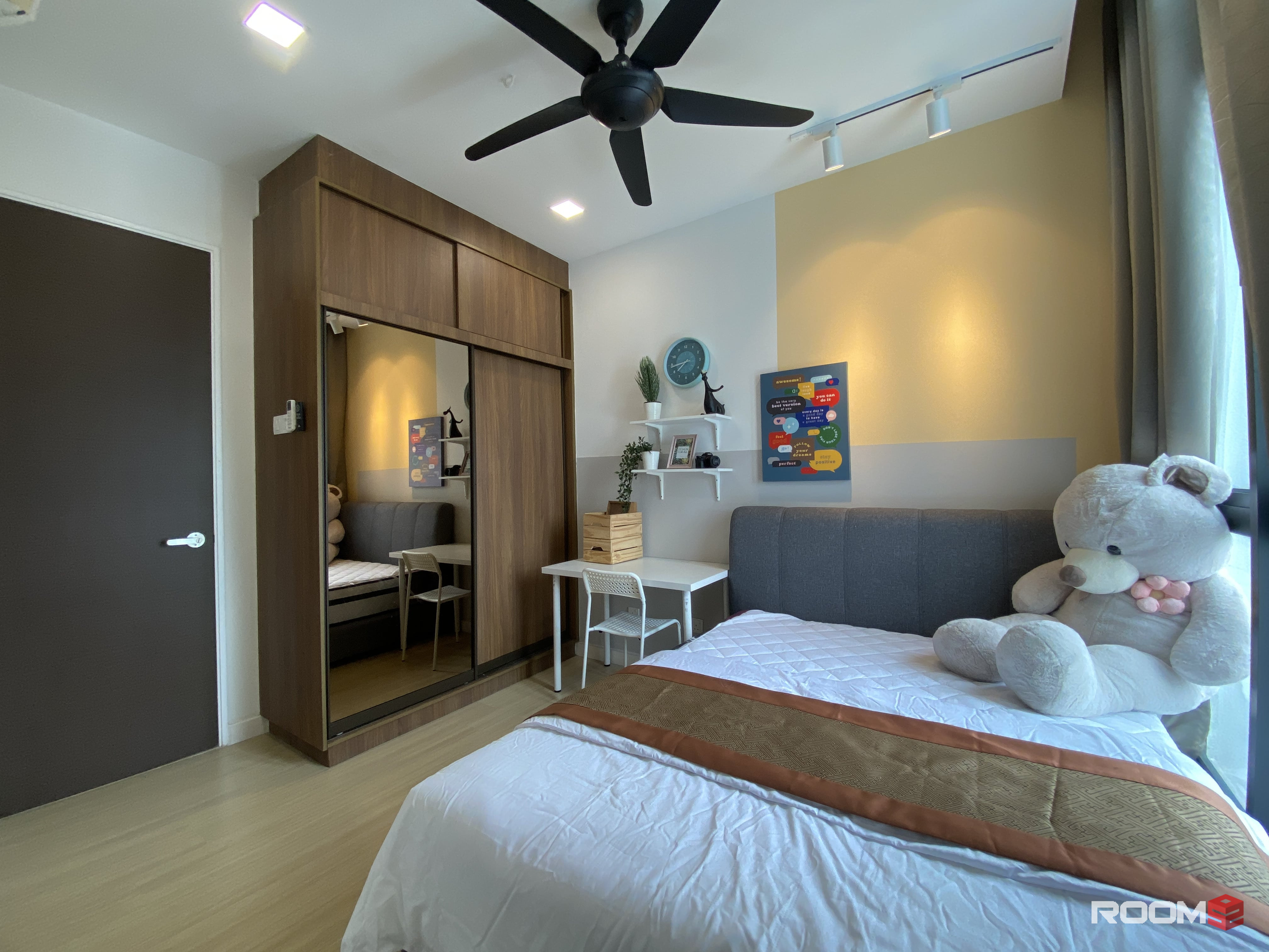 Startek Oasis Square Citta Mall Subang Airport Middle Room for RENT!