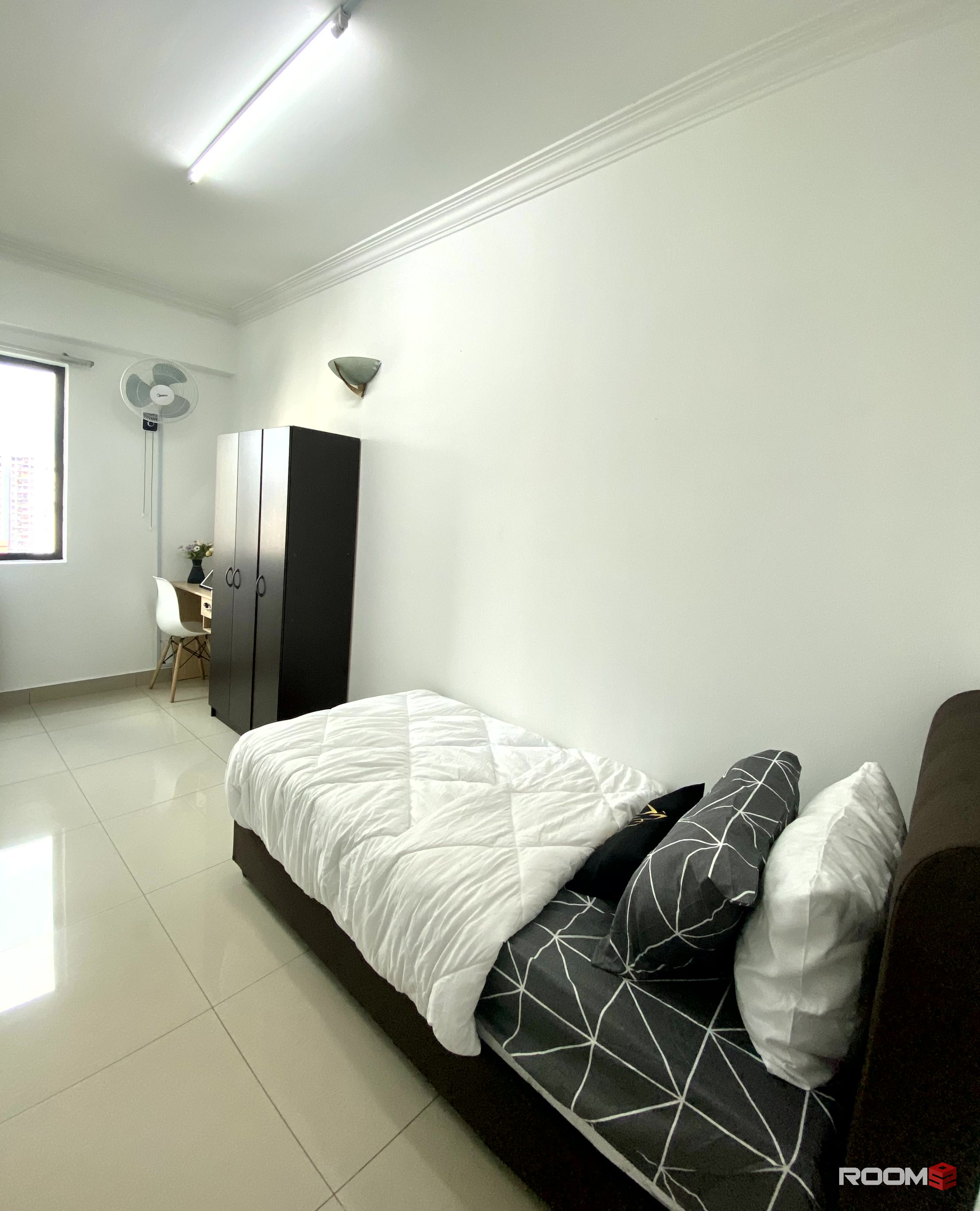1 MONTH DEPOSIT ONLY✅🔥[SINGLE ROOM] Only 1 mins walk to LRT PWTC Station & Sunway Putra Mall [KL City Centre Area] 🚄 �