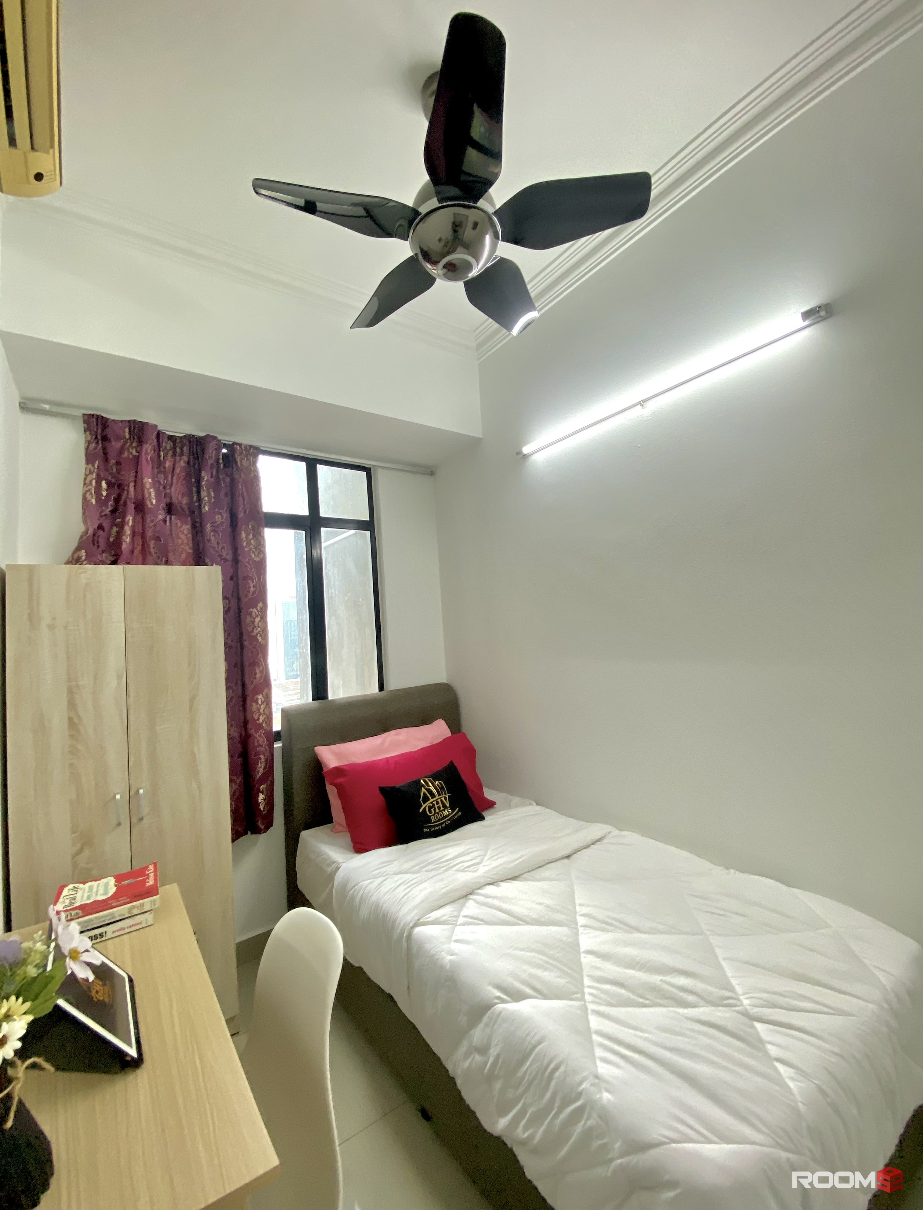 [SINGLE ROOM] 3 Mins walk to LRT PWTC & Sunway Putra Mall @PWTC [KL City Centre Area]