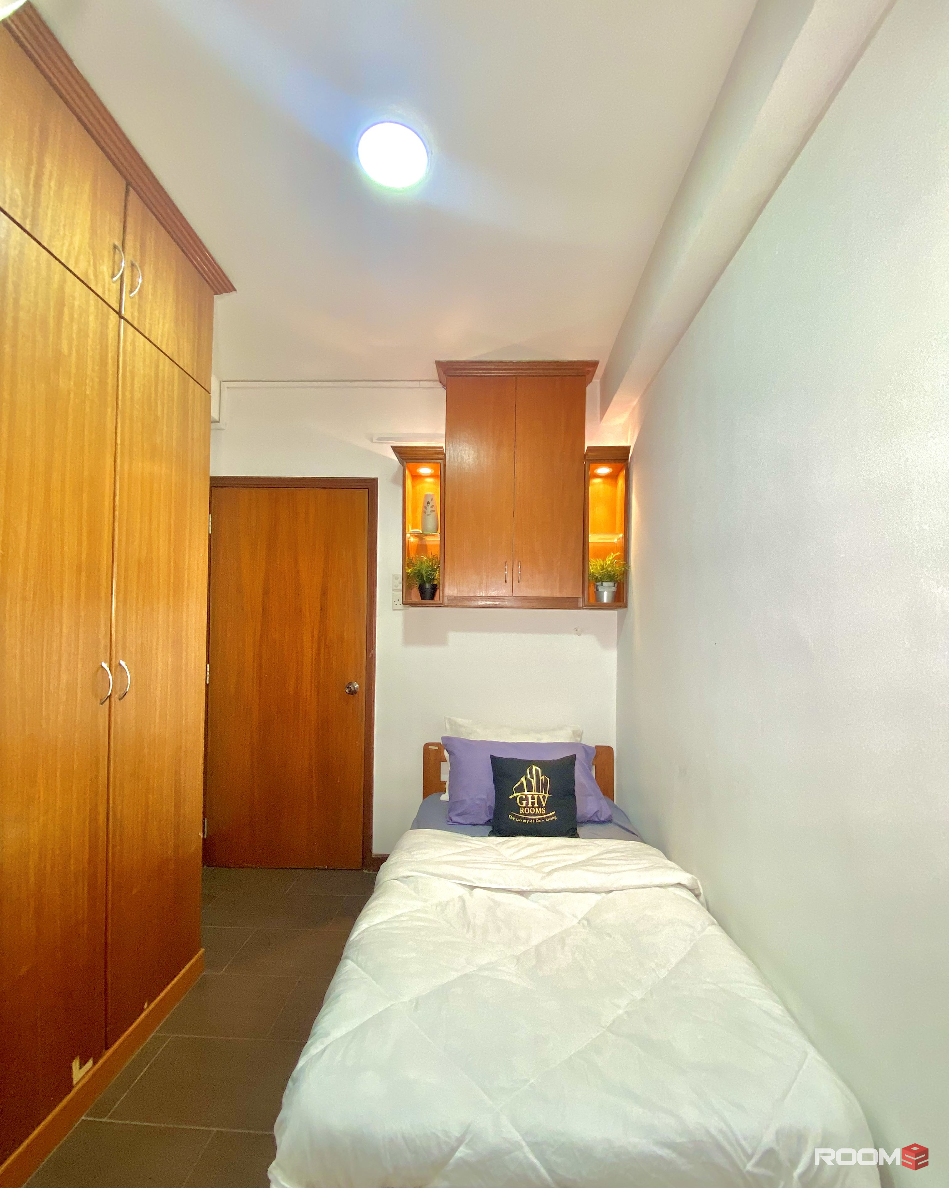 [FEMALE SINGLE ROOM w PRIVATE BATHROOM] 3 Mins walk to LRT PWTC & Sunway Putra Mall @PWTC [KL City Centre Area]
