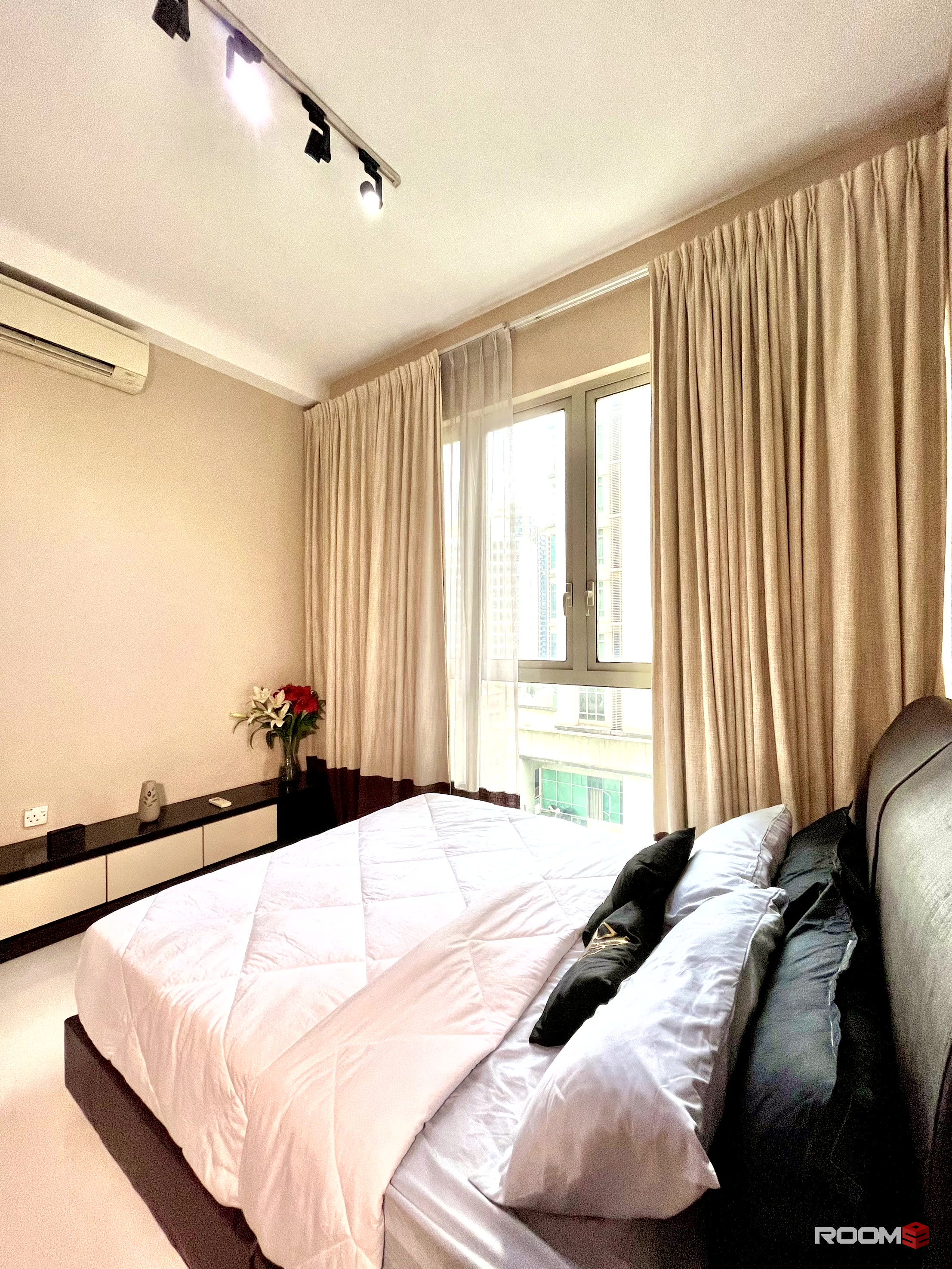📢LUXURY FEMALE MEDIUM ROOM @MARC Residence, KLCC