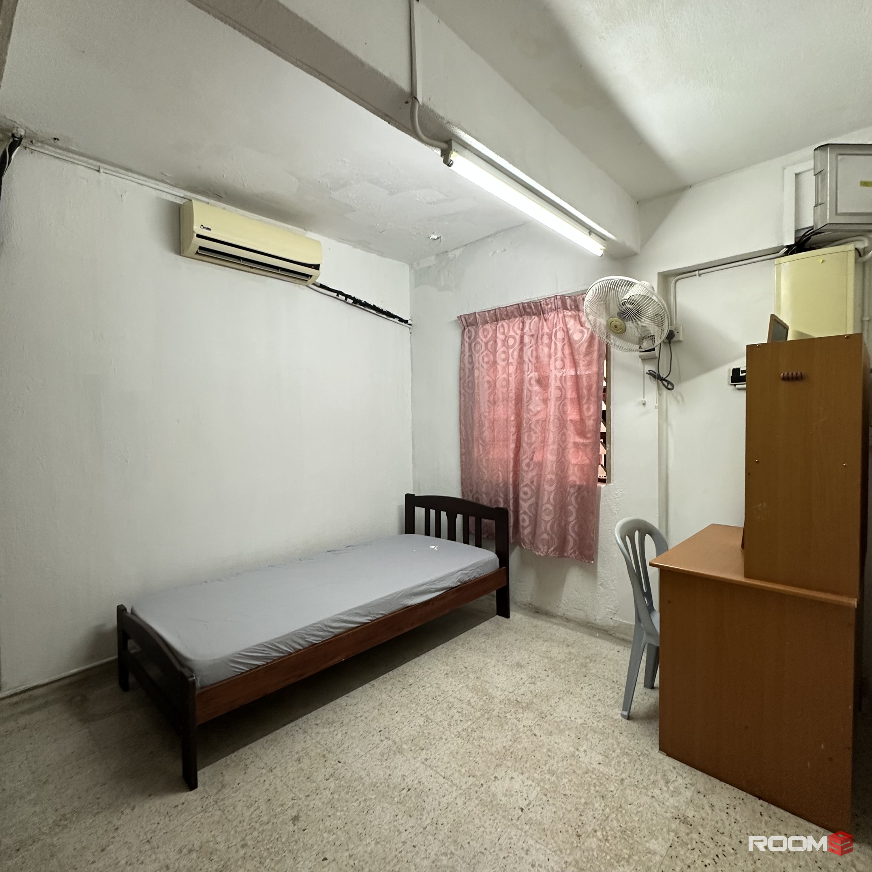 FEMALE UNIT ‼️MOVE IN IMMEDIATELY WITH ZERO DEPOSIT ‼️SINGLE ROOM @SS15