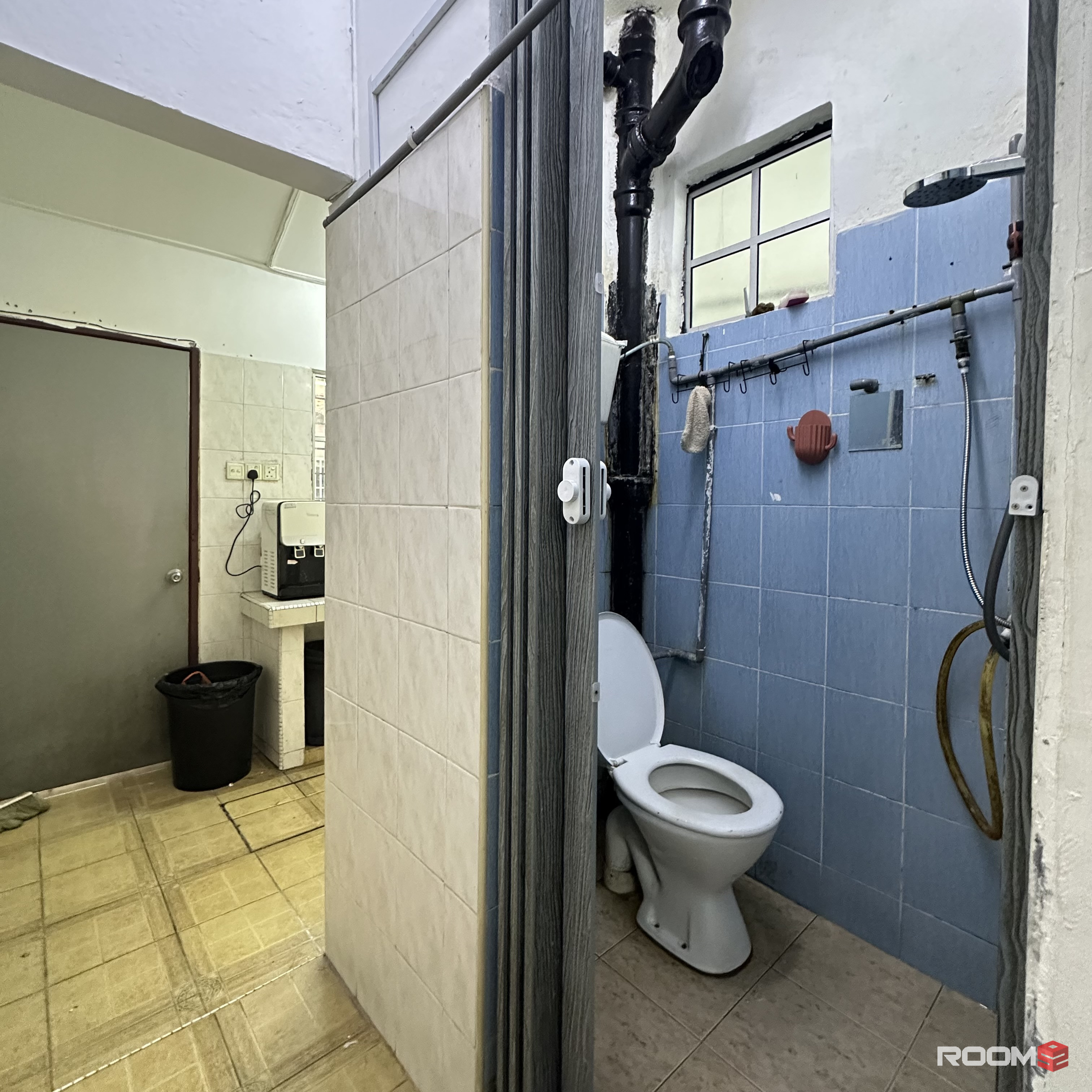 FEMALE UNIT ‼️MOVE IN IMMEDIATELY WITH ZERO DEPOSIT ‼️SINGLE ROOM @SS15