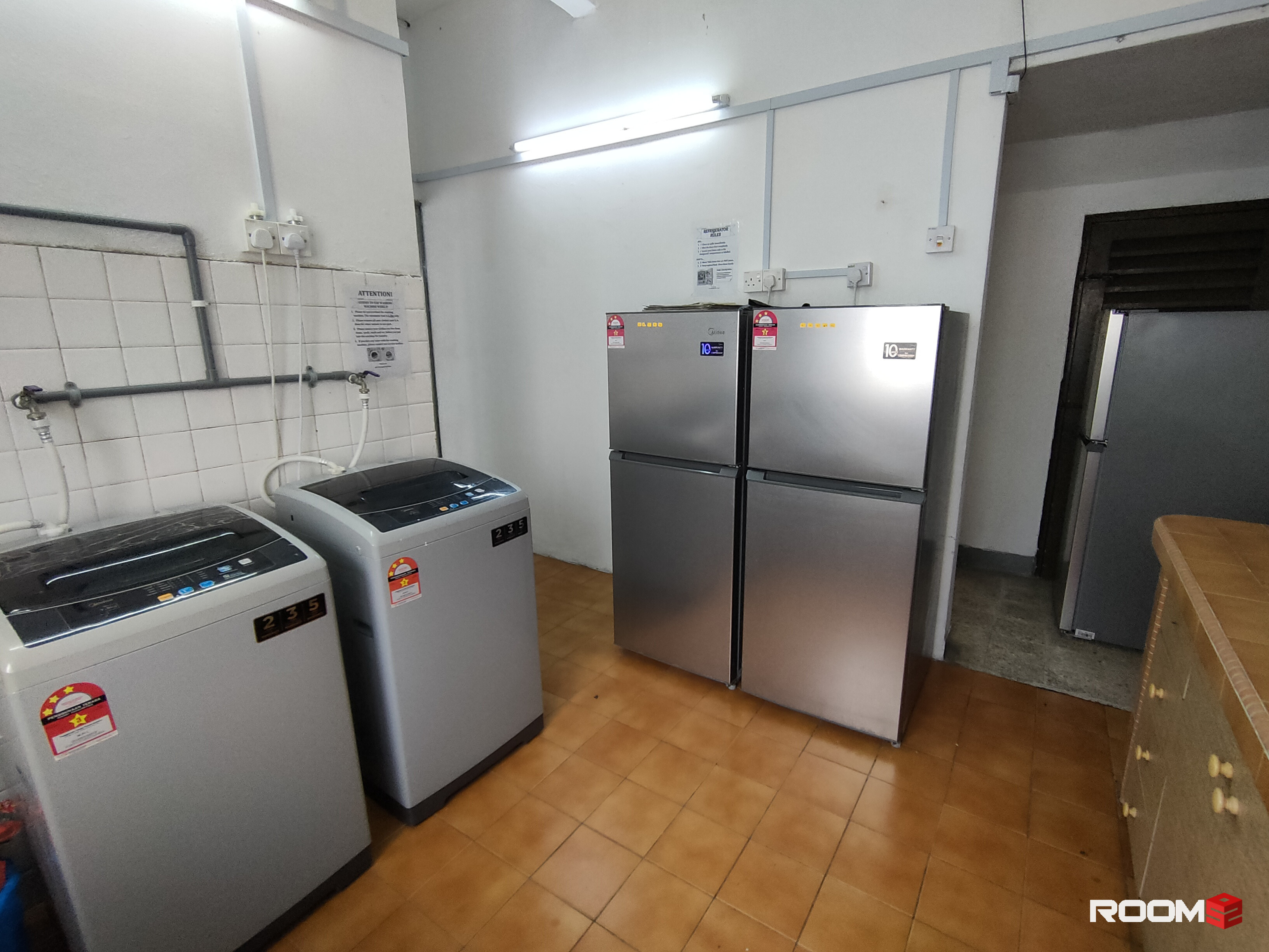 Female Unit available✨ SS2 walking distance to bus stop🚌 Ready for rent✨