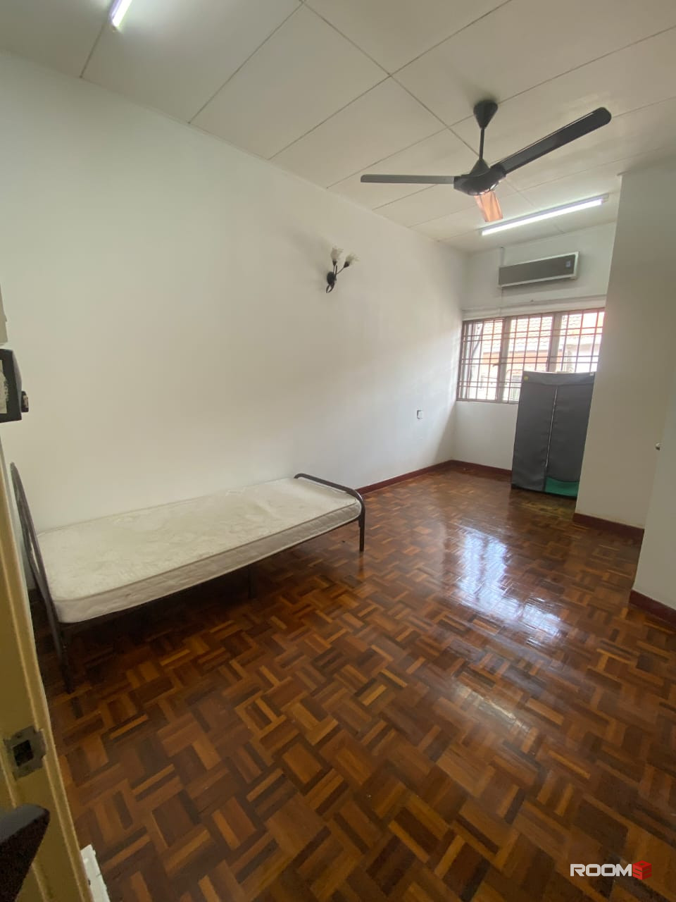 NEARBY TO MRT 🚅👀