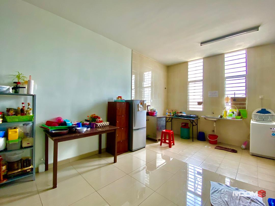Single Room at Bangi Avenue, Bangi, Bilik Sewa Bangi [𝐎𝐰𝐧 𝐓𝐨𝐢𝐥𝐞𝐭 🚀💥] Bangi Avenue, Agensi Nuklear, UKM, Nilai