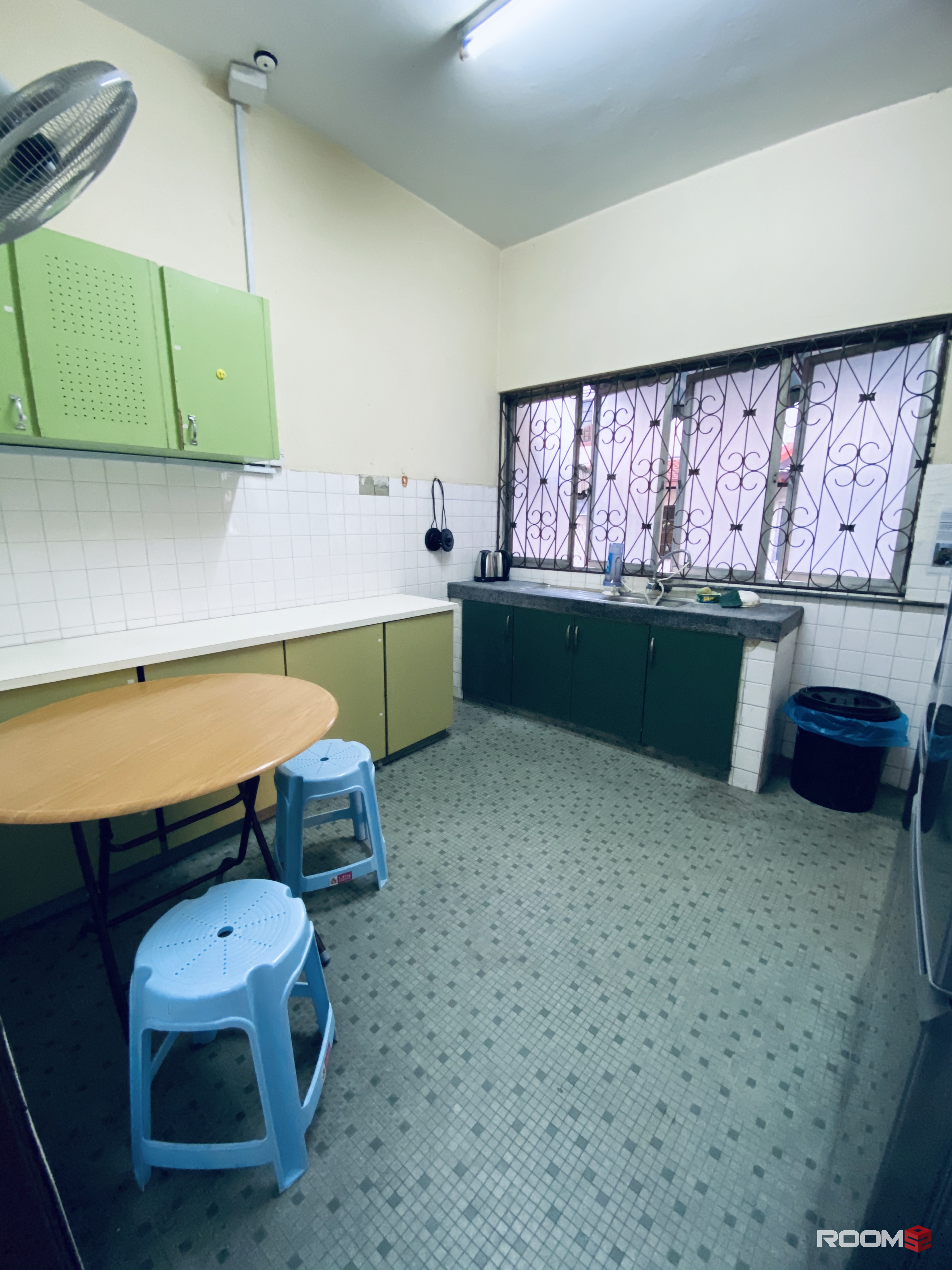 Single Room at SS2, Petaling Jaya