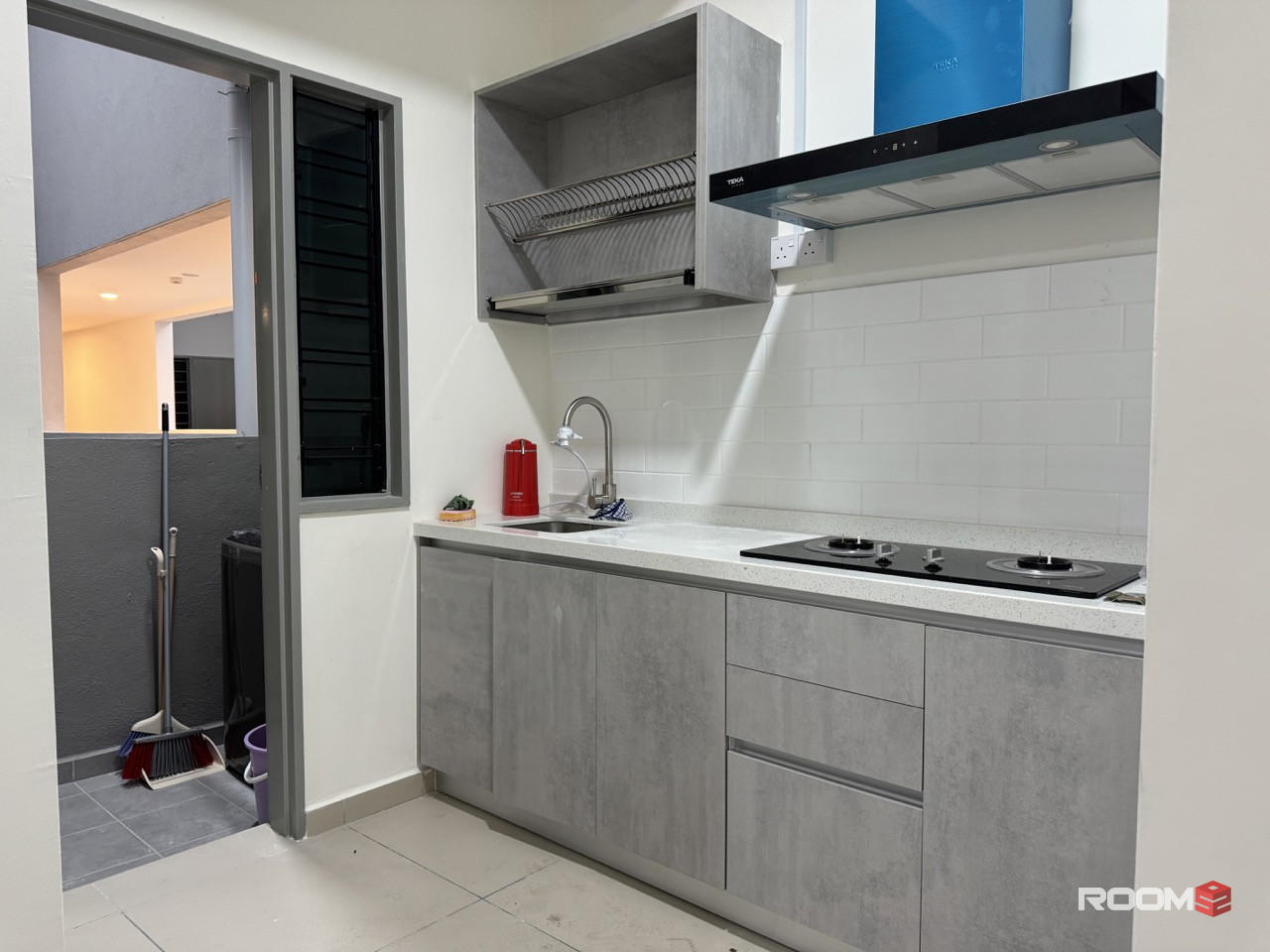 🔥🔥NEW CONDO NEAR HELP UNI✅ Premium ⭐️ Single Room Fully Furnished @ NEW 10” Mattress Aircond Wardrobe Table Chair