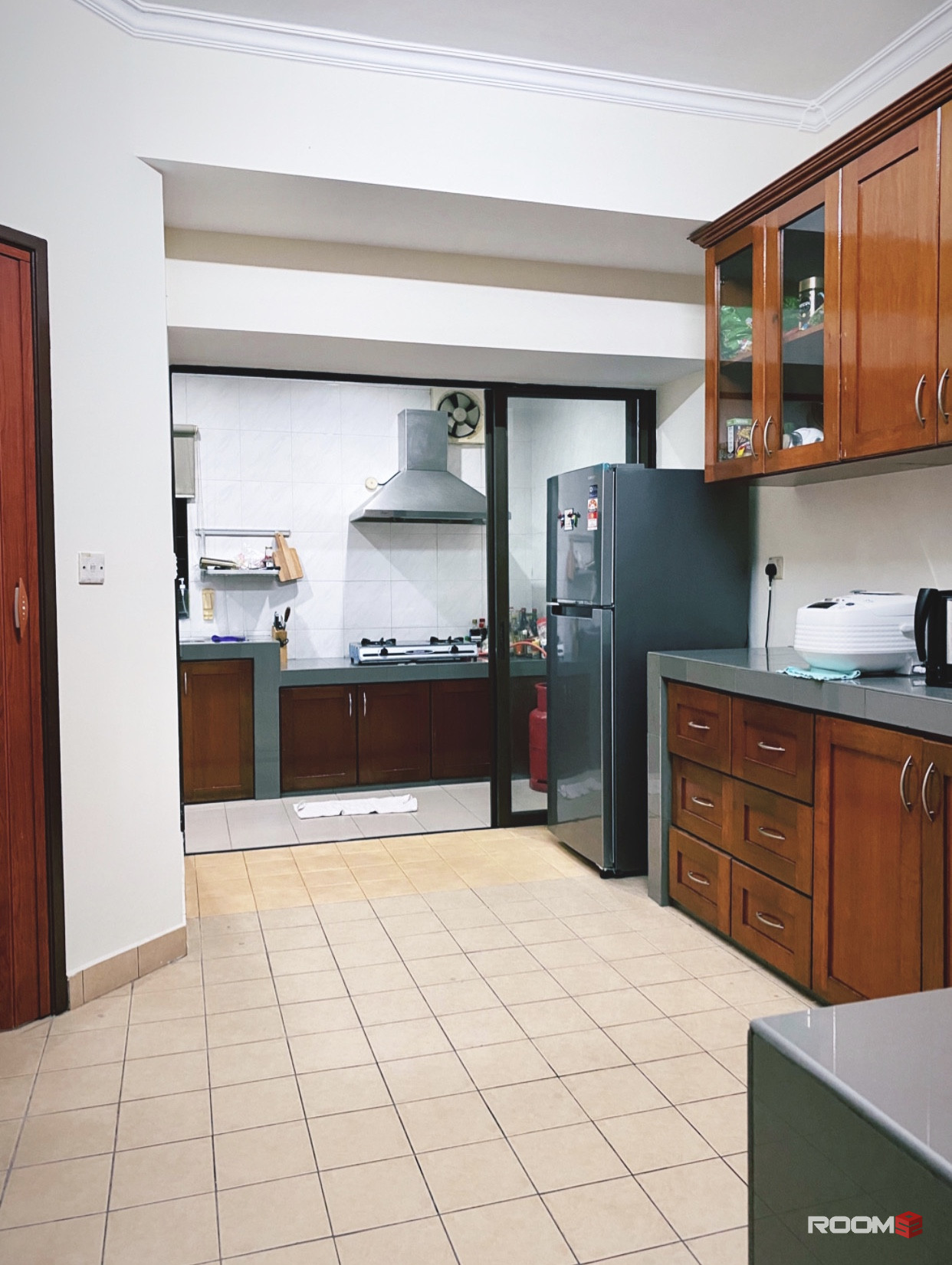 Room attach with Toilet at BU6