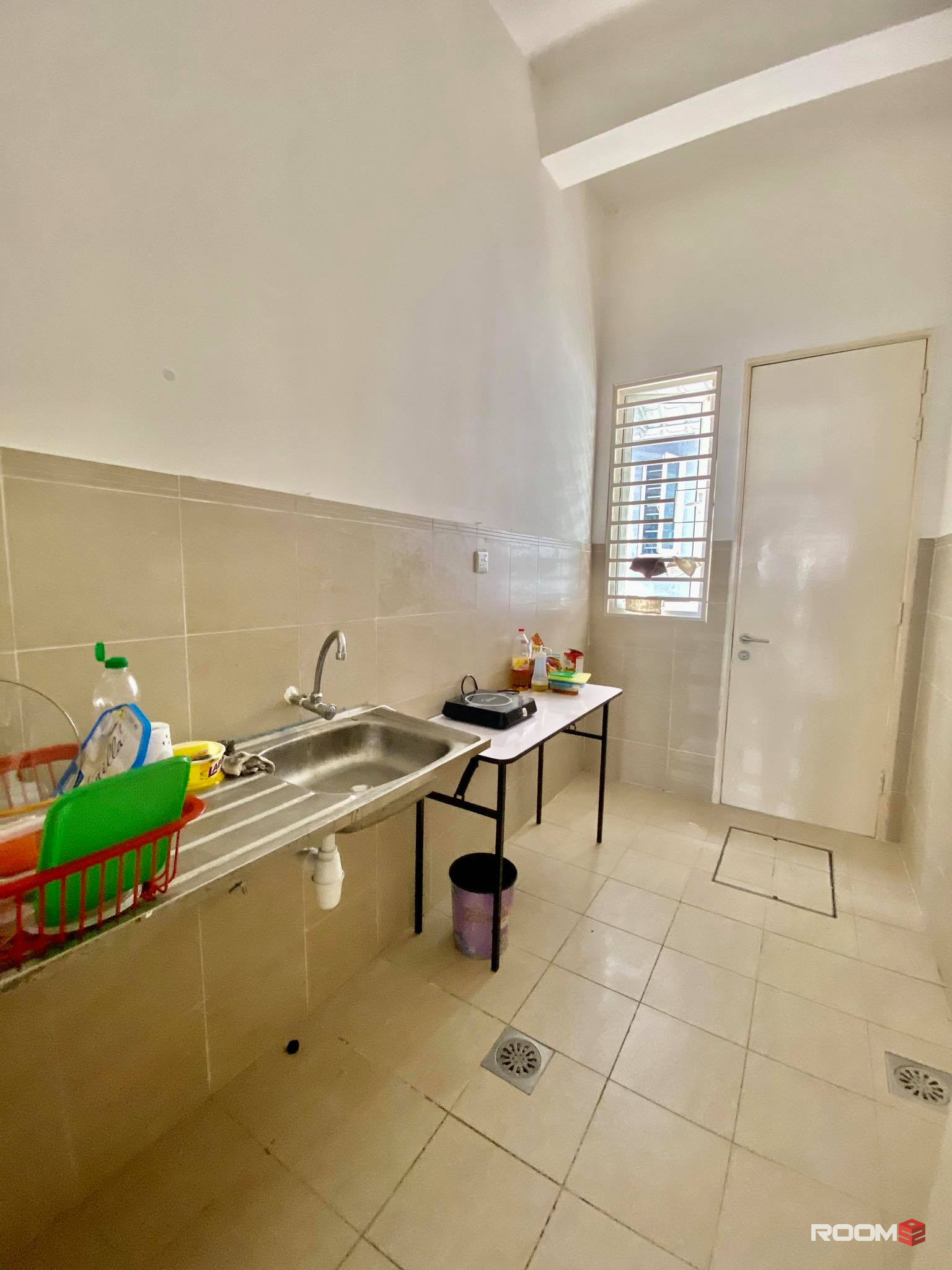 Middle Room at Bandar Mahkota Cheras, Cheras South 😍 ~ Bilik Sewa Cheras [BTHO 📌] Sunstone Villa, Mahkota Cheras, UTAR