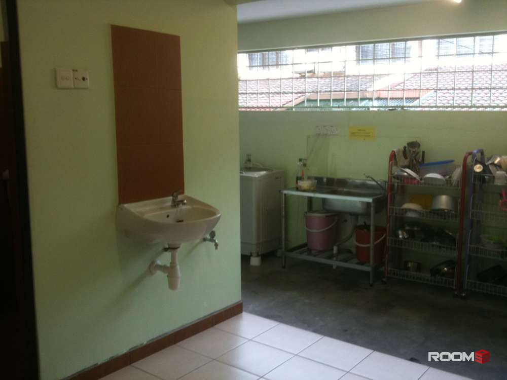 SS15 Furnished Rooms near Subang Square walk to LRT SS 15, Alpha, Inti i