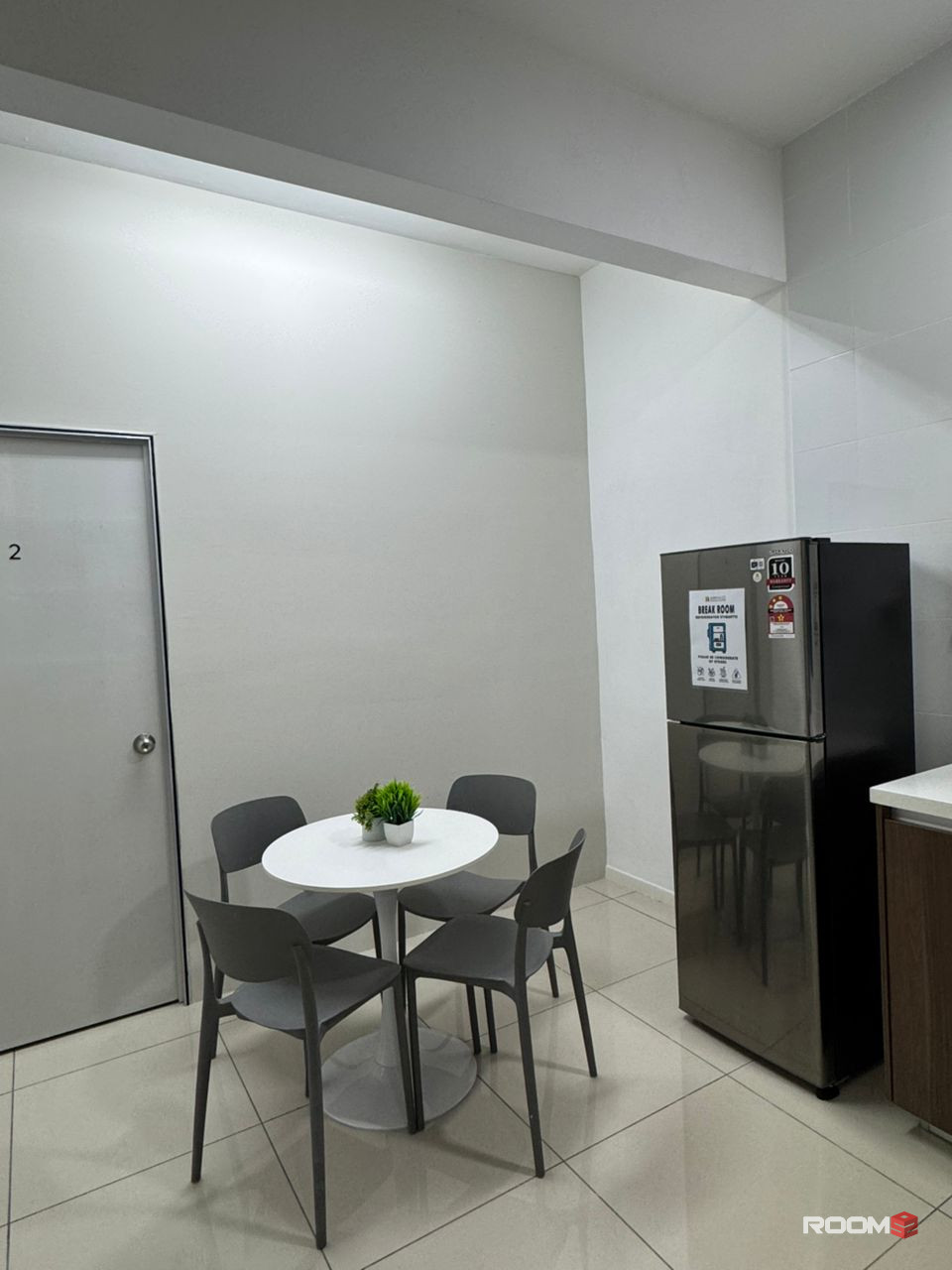 🛀🛀PRIVATE BATHROOM 😱😱NEAR HELP UNI✅NADAYU 801⭐️ Master Room Fully Furnished @NEW Aircond Wardrobe Table Chair Mattre