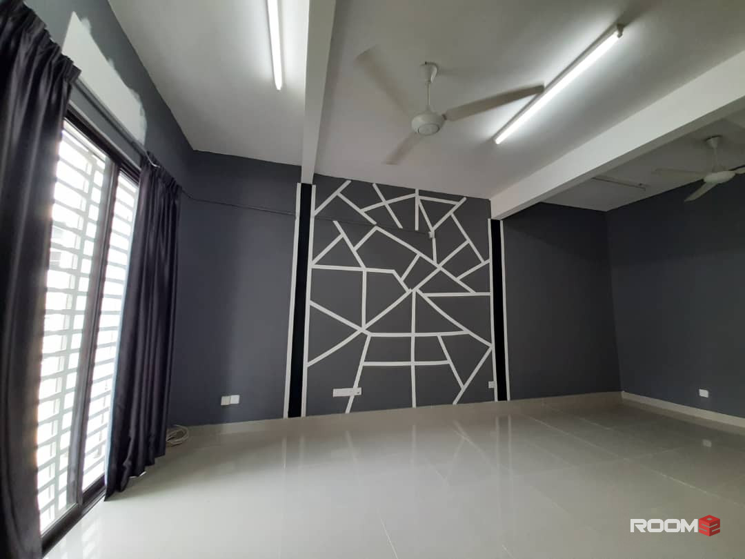 [Bilik Sewa Mampu Milik] , [Bilik Master ] , Seremban ,  [ KTM Tiroi] Bdr Ainsdale , Seremban Gateway , KPJ , NSK , Palm