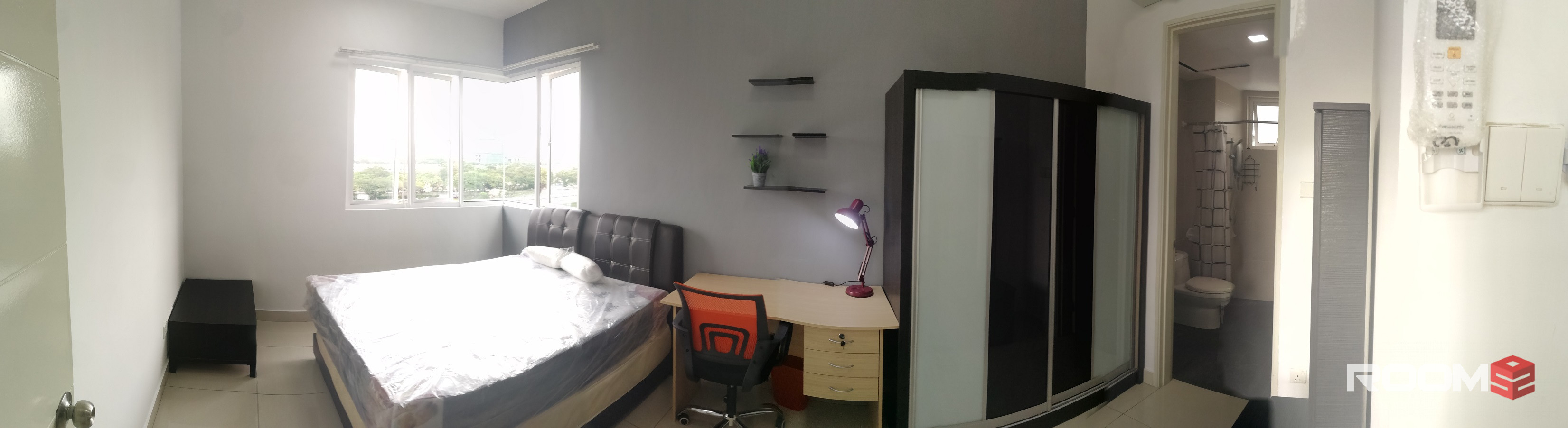 Master bedroom with private WC @ The Regina Residence @ Subang USJ 1