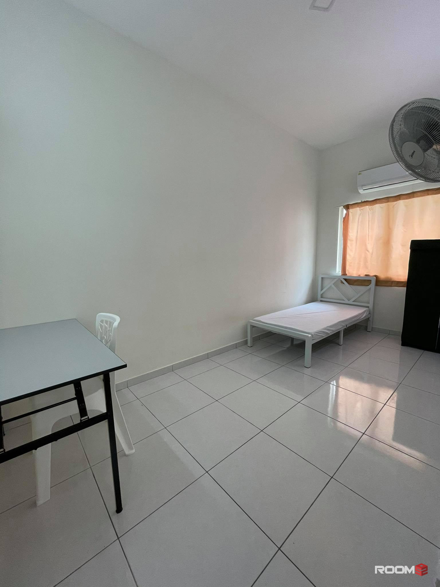 One month deposit ✨ Single Room at Taman Seri Jaromas, Jenjarom