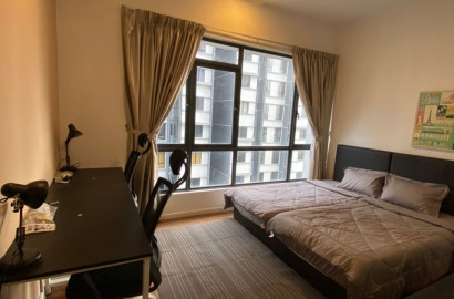 👩‍🦰Female Unit Middle Room for rent beside UOW KDU📍