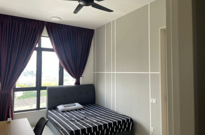 😎.Master Room with Big Window and private toilet for rent!📍Walking distance 2 mins to MRT and 8 mins to NSK