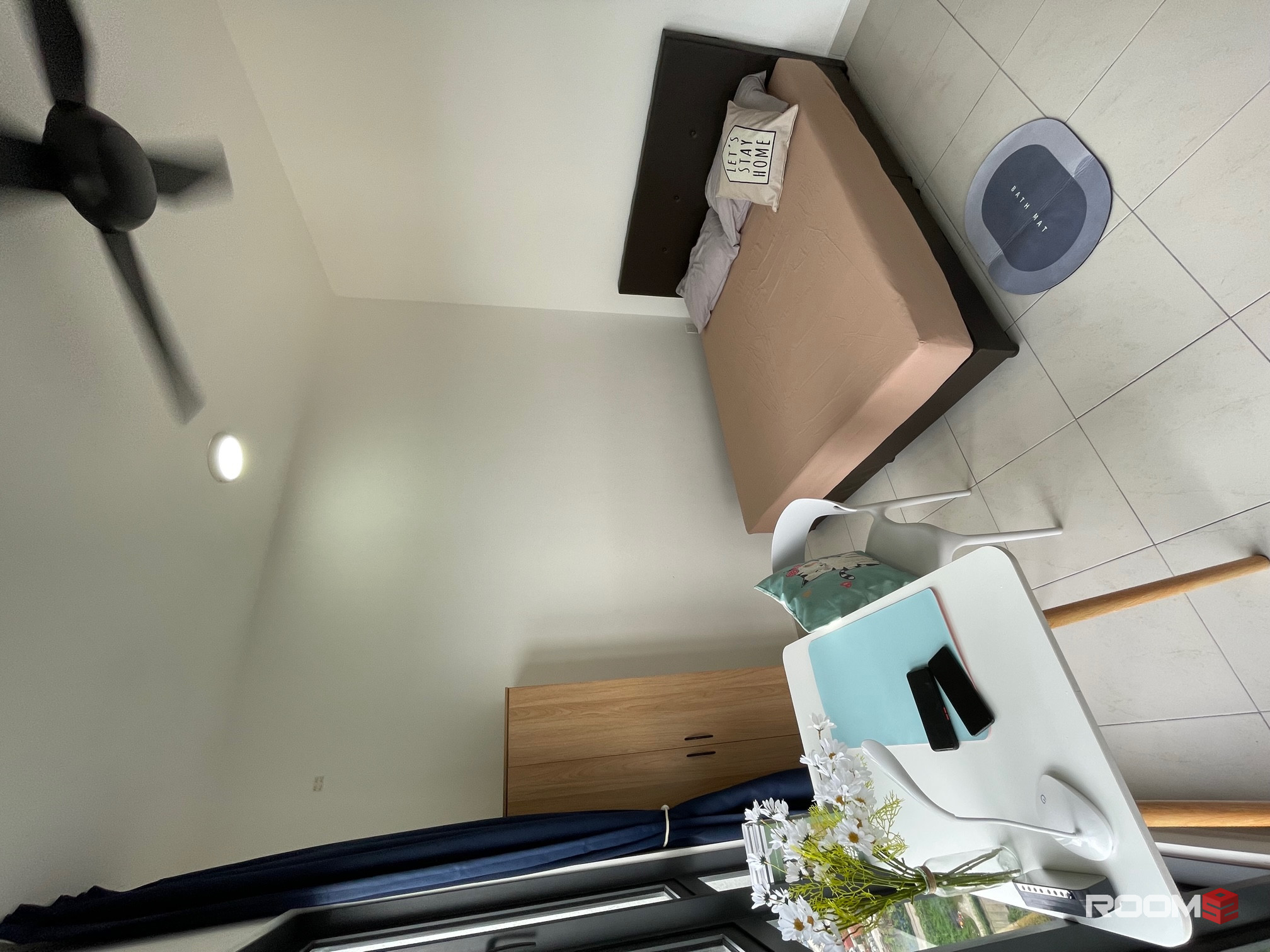 Medium Room for rent in Sentul