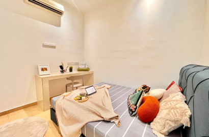 👍🏽 Need Room With Private Bathroom 🚽🥺? Click here for NO DEPOSIT Room at Melawati ! Near Melawati Mall !