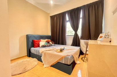 Work At Melawati Mall? Room With Walking Distance To Melawati Mall 🚶⚡