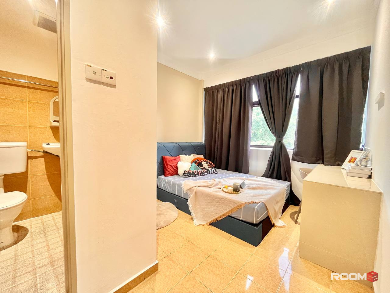 👍🏽 Need Room With Private Bathroom 🚽🥺? Click here for ZERO DEPOSIT Room at Melawati ! Near Melawati Mall !