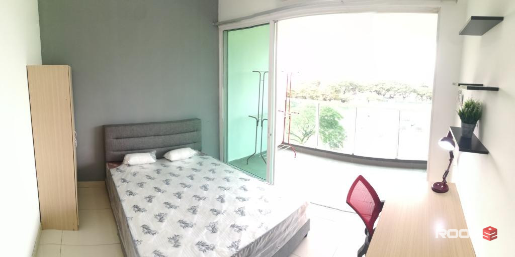 (Alice Retreat) Middle Room with Balcony For Rent @ Regina Residence USJ 1
